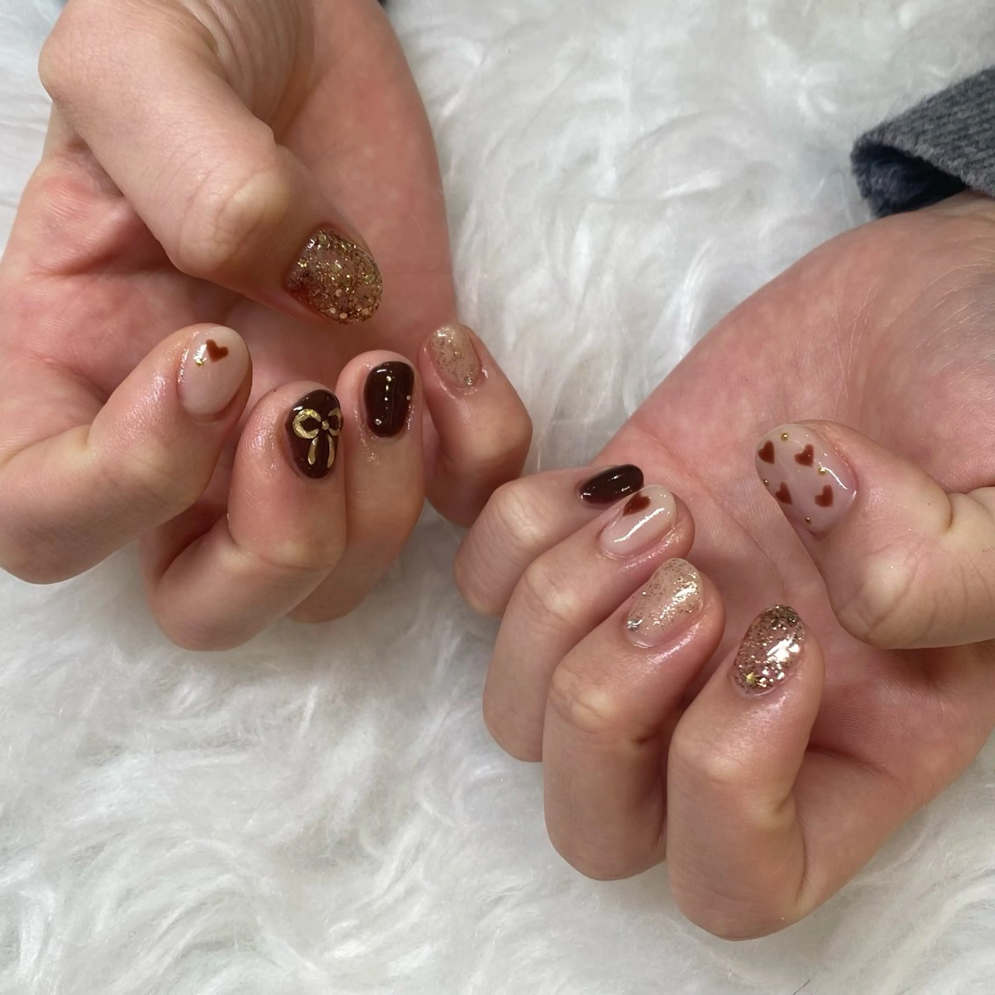 ネイル ハート ミラーネイル リボン ハンドネイル WAVY airiのネイルデザイン