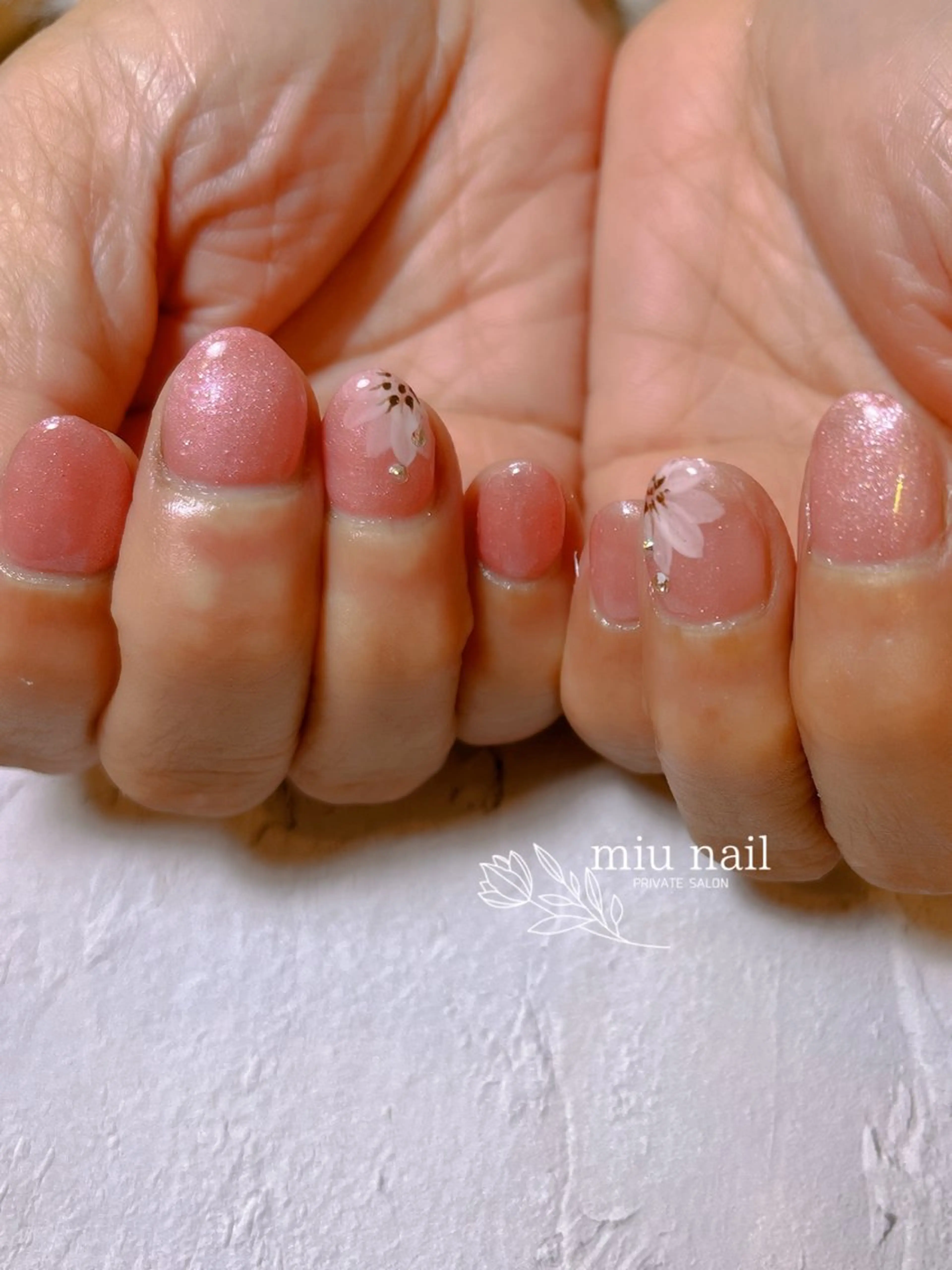 ネイル 杉本 孝美のネイルデザイン