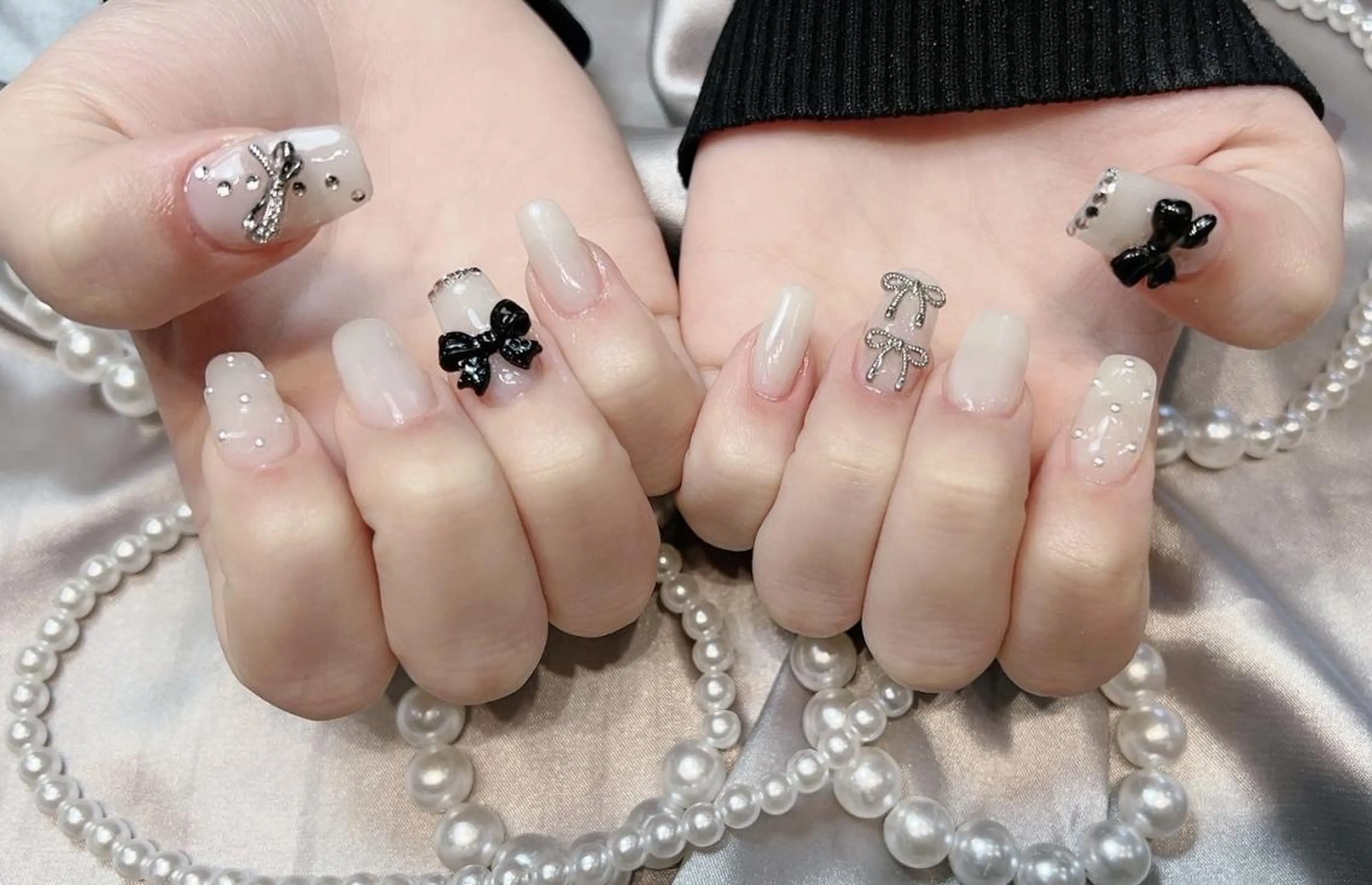 ネイル RAFFINE 月🦋🩵のネイルデザイン