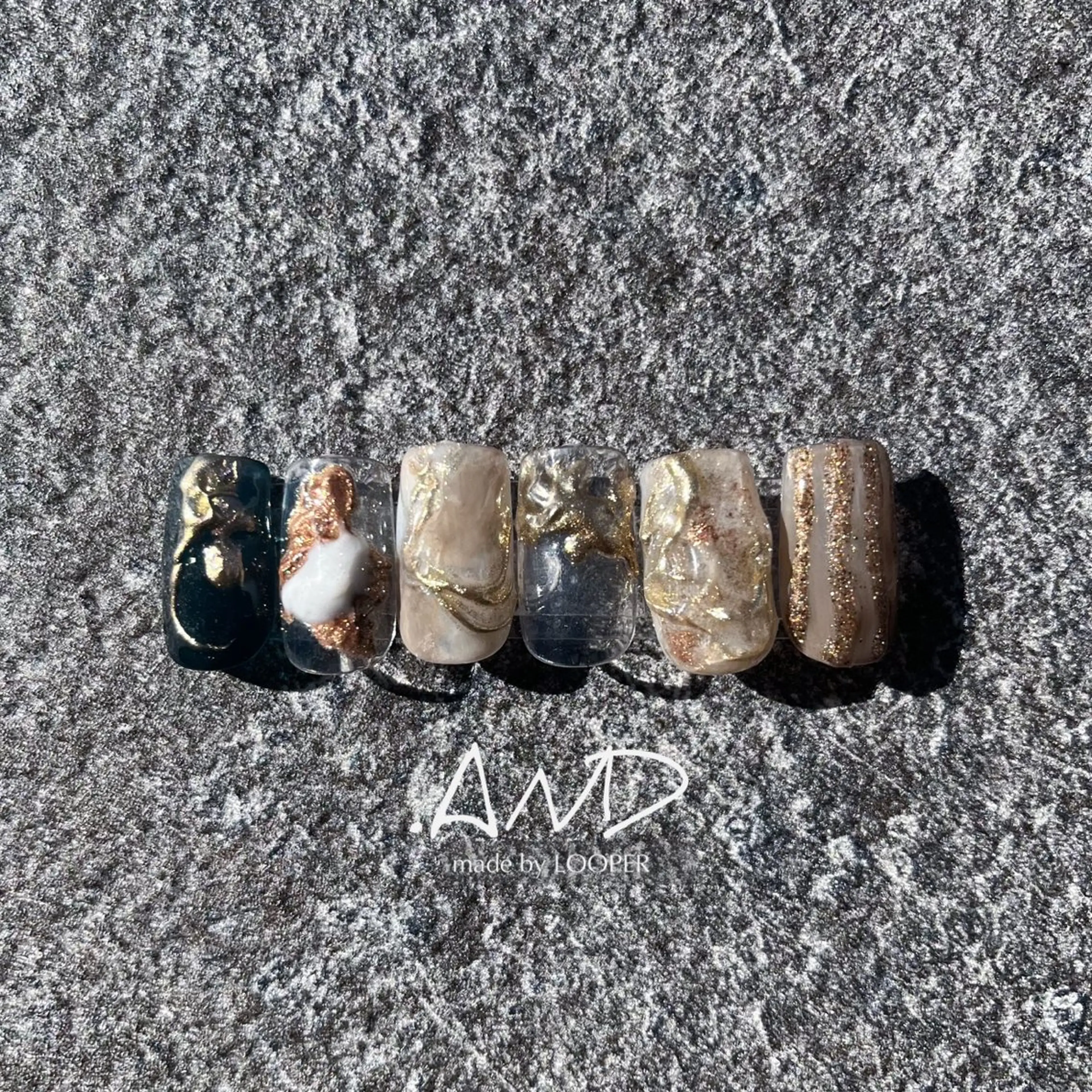 ネイル アートネイル ニュアンスネイル ハンドネイル LOOPER所属・mzh ...のネイルデザイン