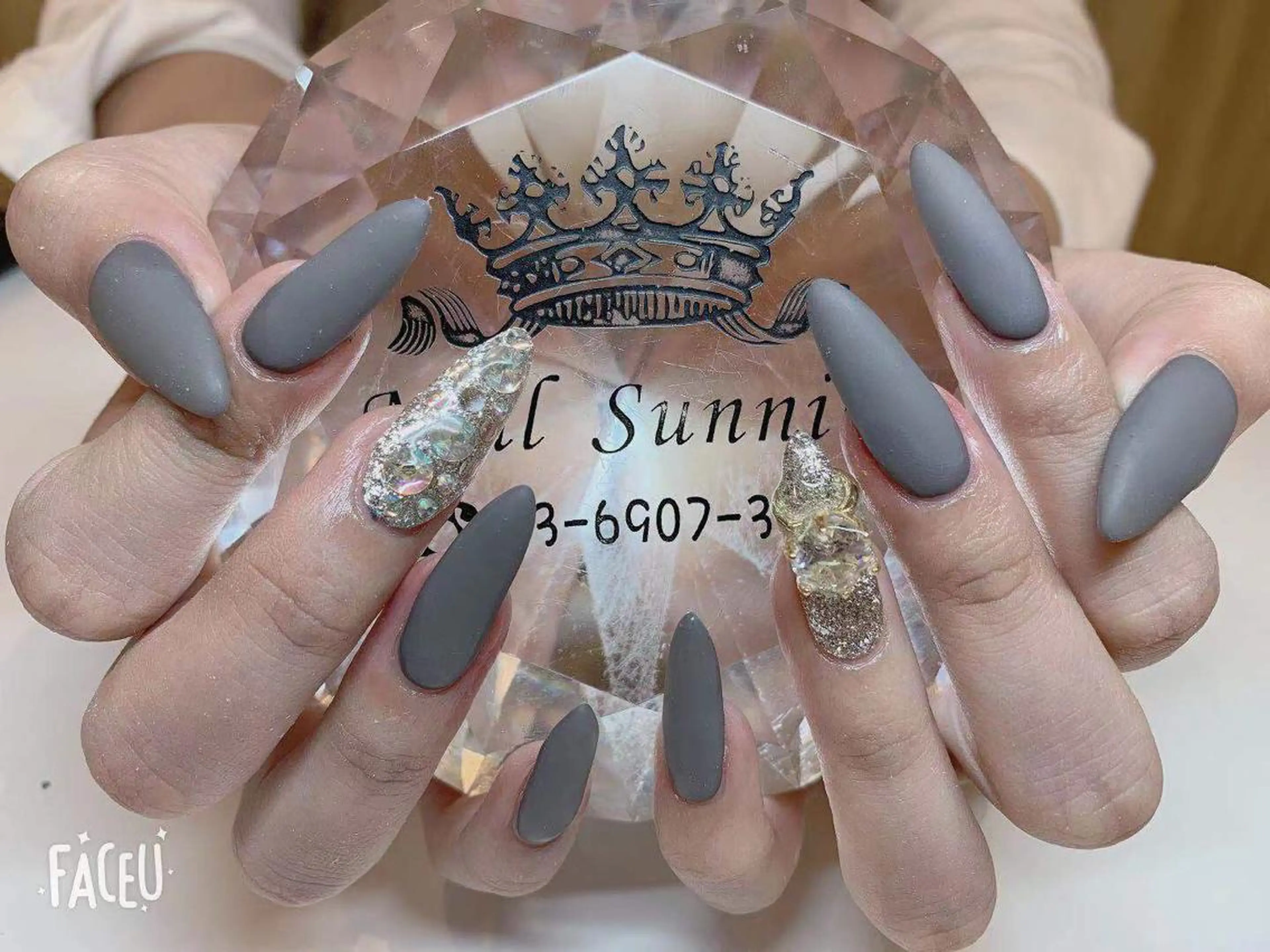 ネイル ストーンネイル リン リンのネイルデザイン