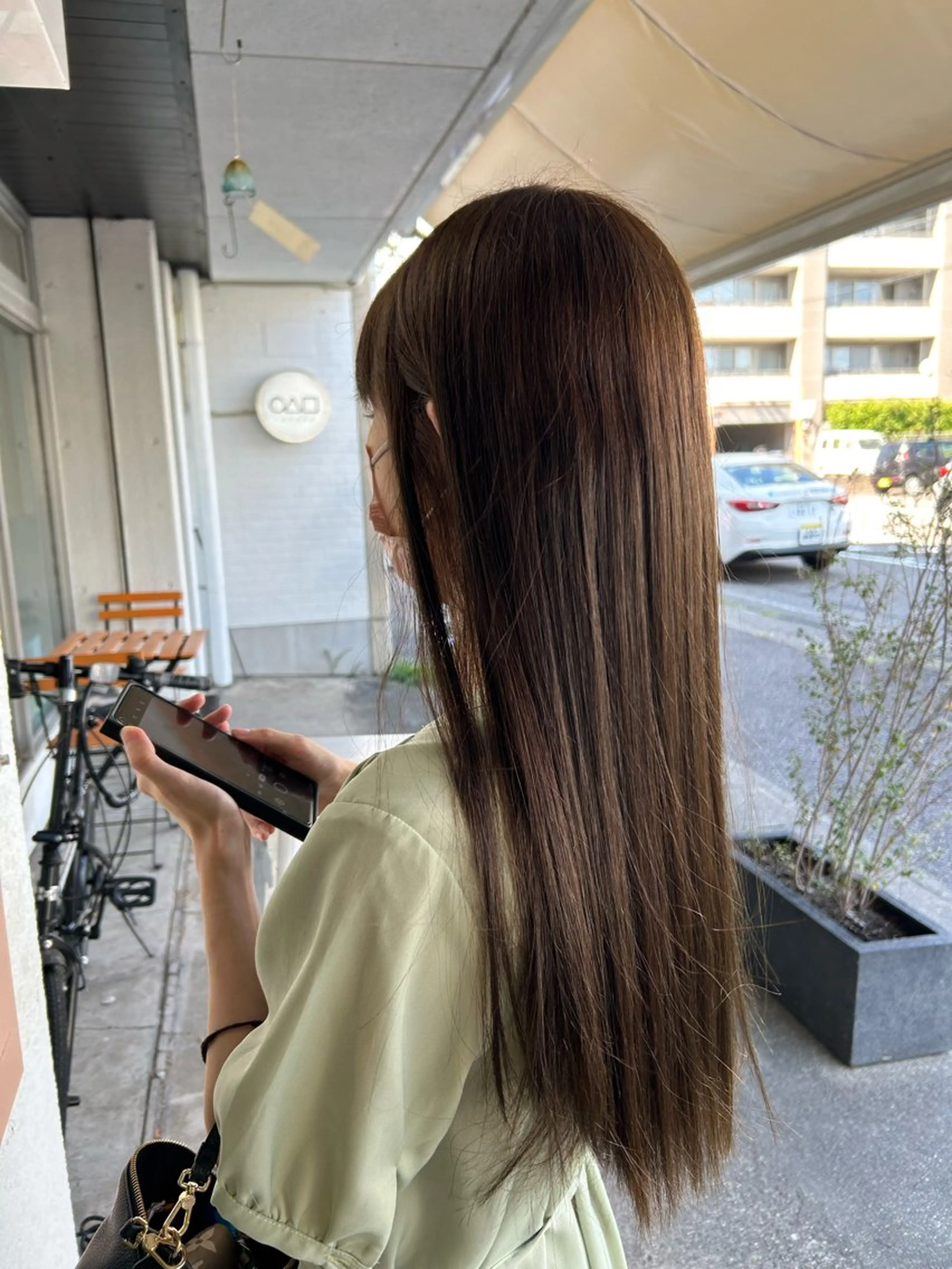 ロング カラー ベージュカラー 透明感カラー オリーブベージュ shiho/レイヤー /透明感カラーのヘアスタイル