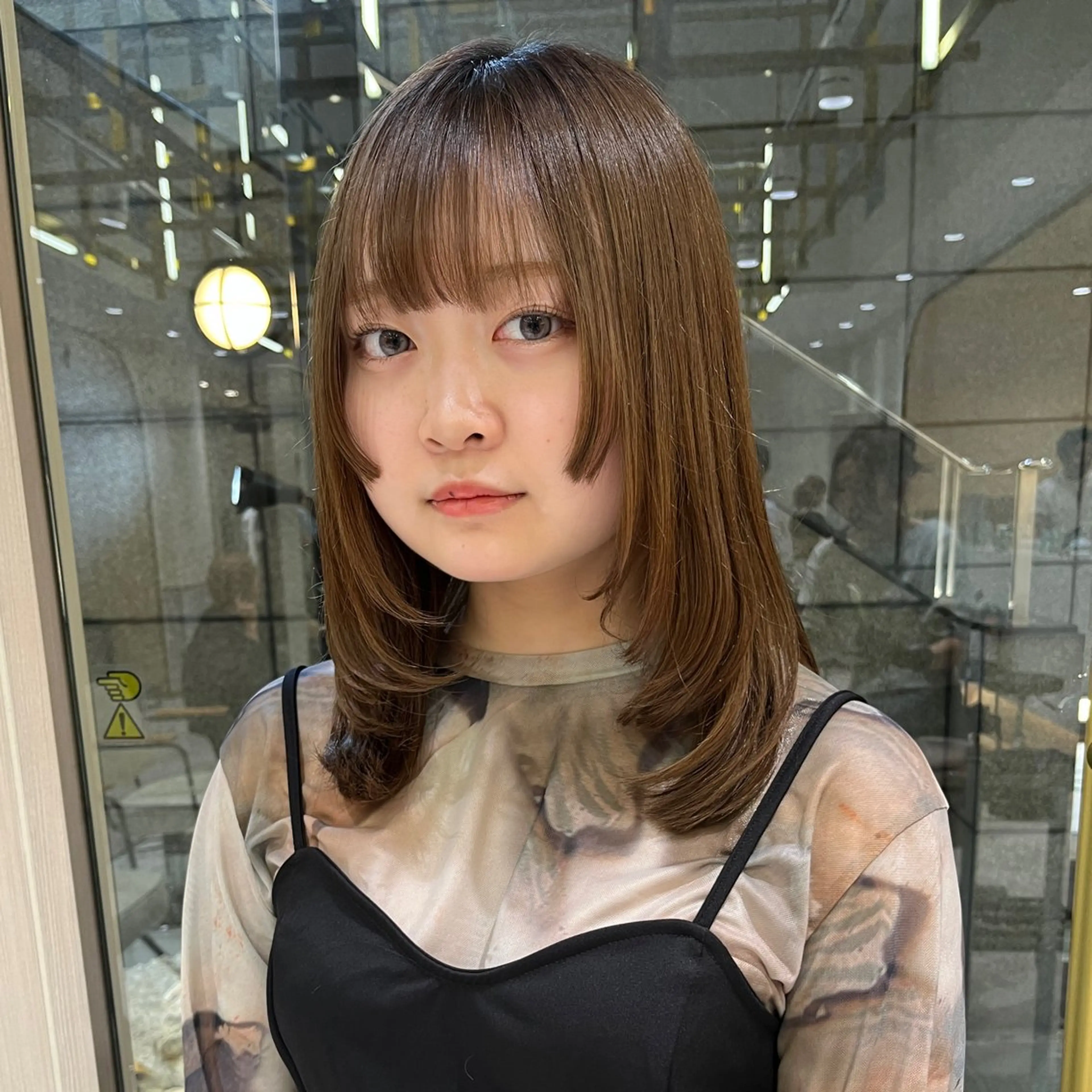 セミロング レイヤーカット カット 学生人気no.1 🦋ナツミのヘアスタイル