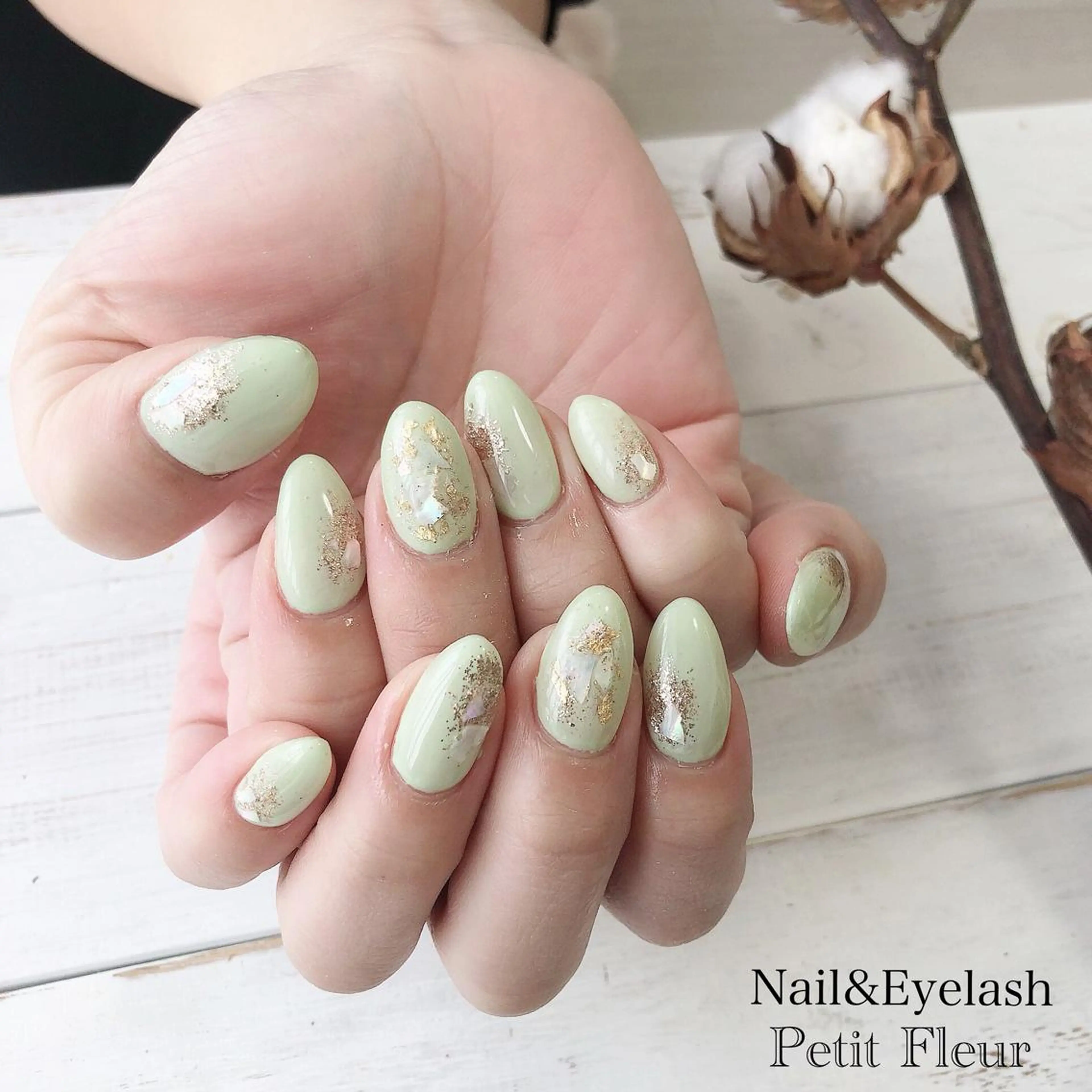 ネイル Petit Fleur所属・青柳 亜梨奈のマツエク・マツパデザイン