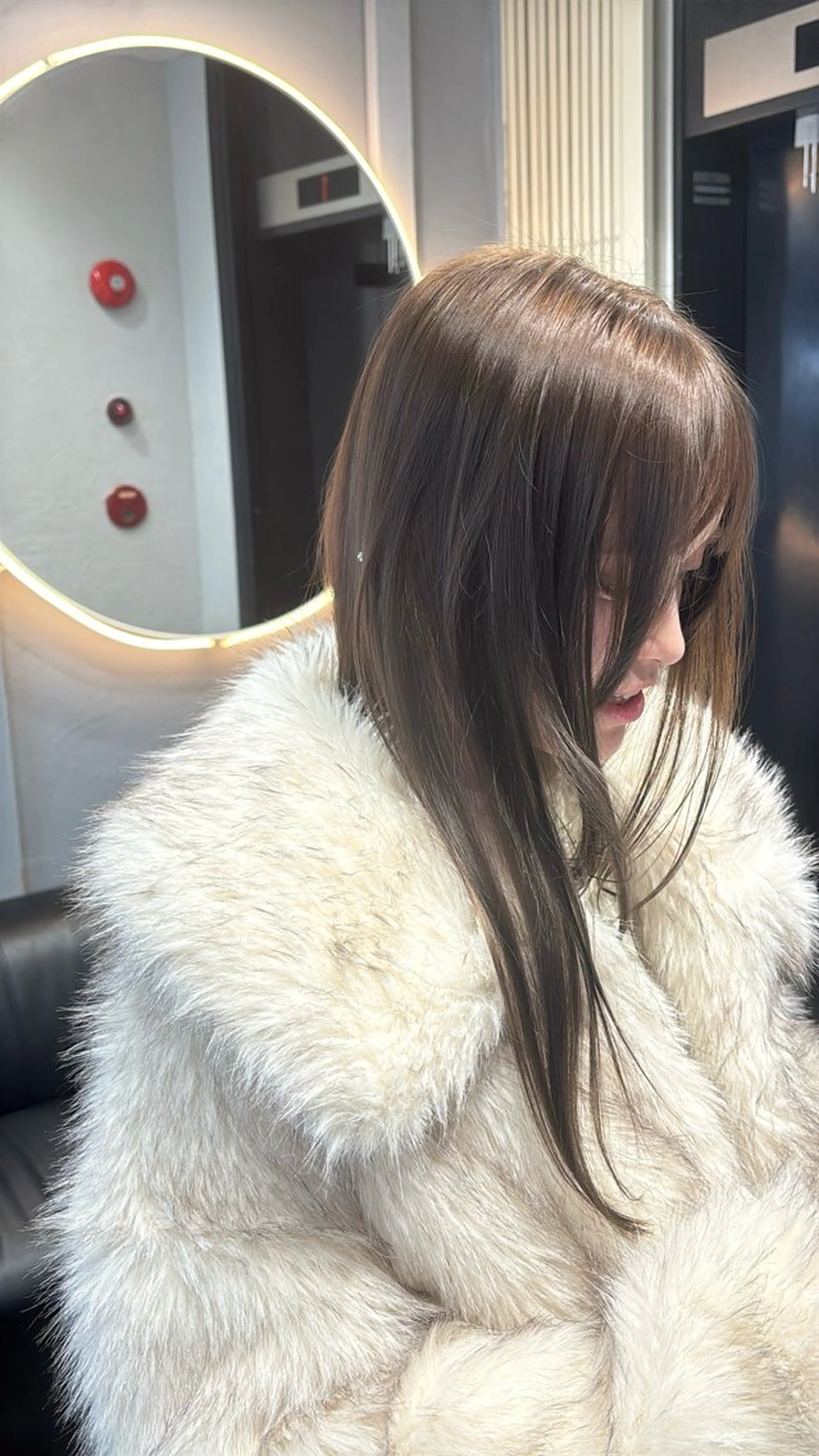 ロング カット ヘアカラー トリートメント 韓国ヘア/ブリーチ無 しWカラー/オリーブのヘアスタイル