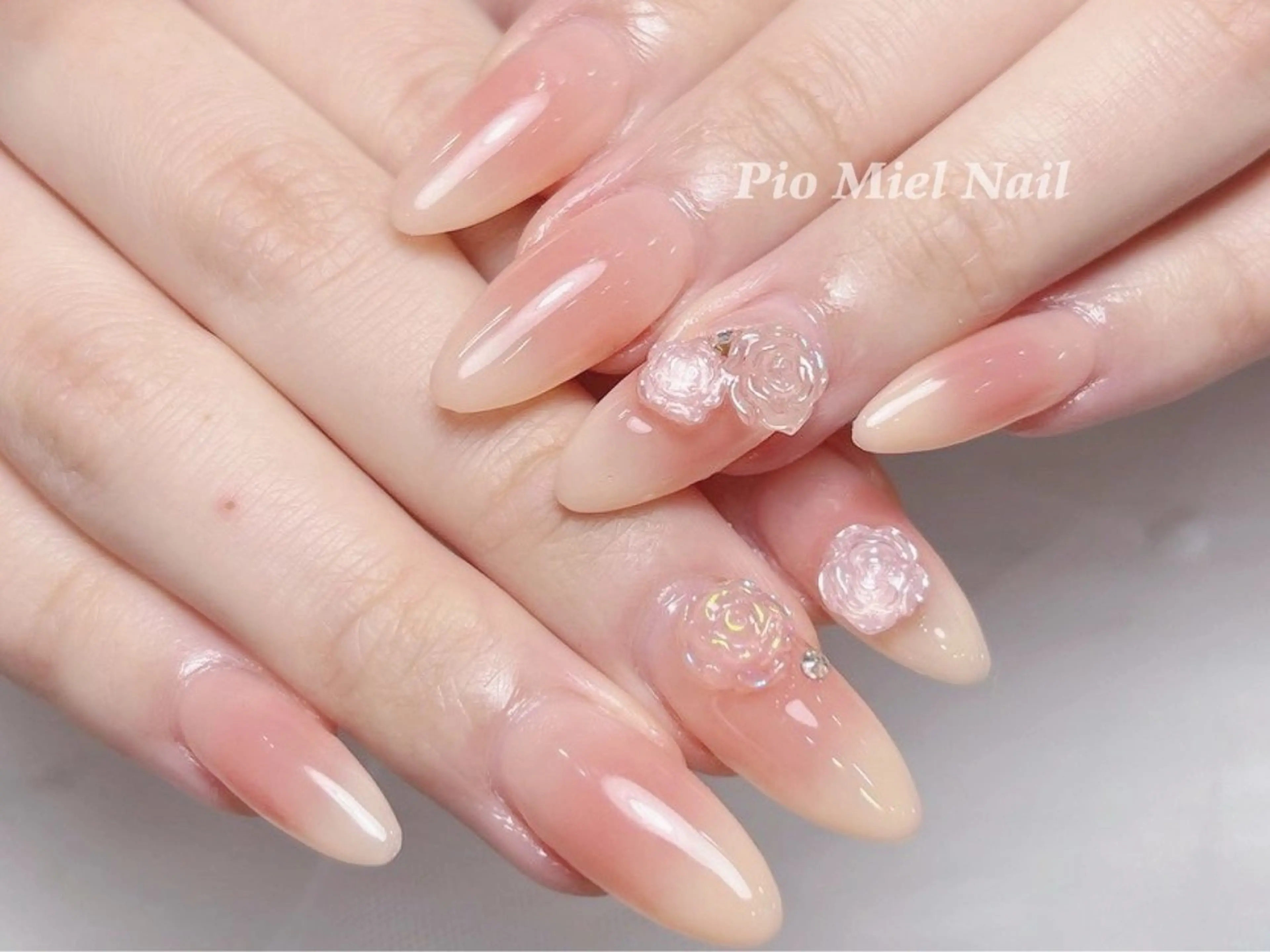 ネイル ハンドネイル HANA 長さだしのネイルデザイン