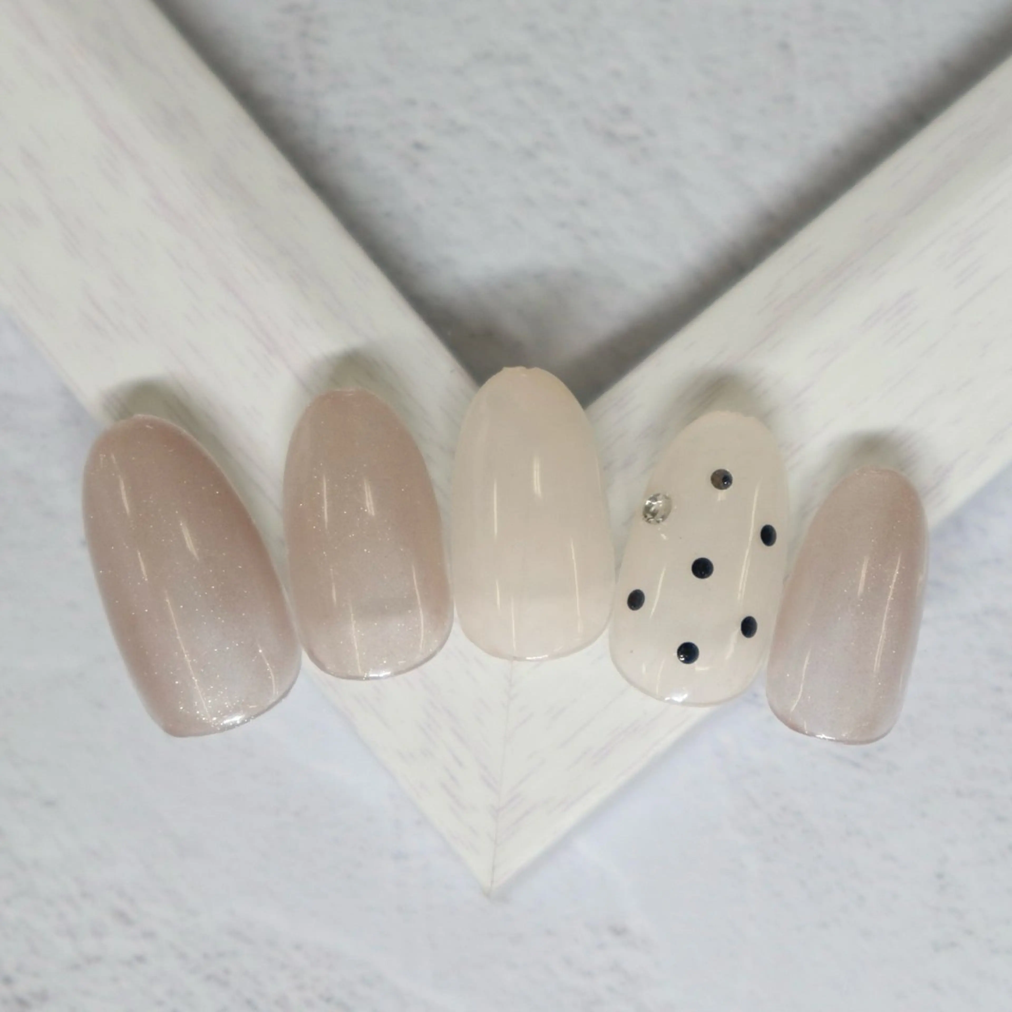 ネイル L‘ねいる 江坂店 エルネイルエサカテンのネイルデザイン