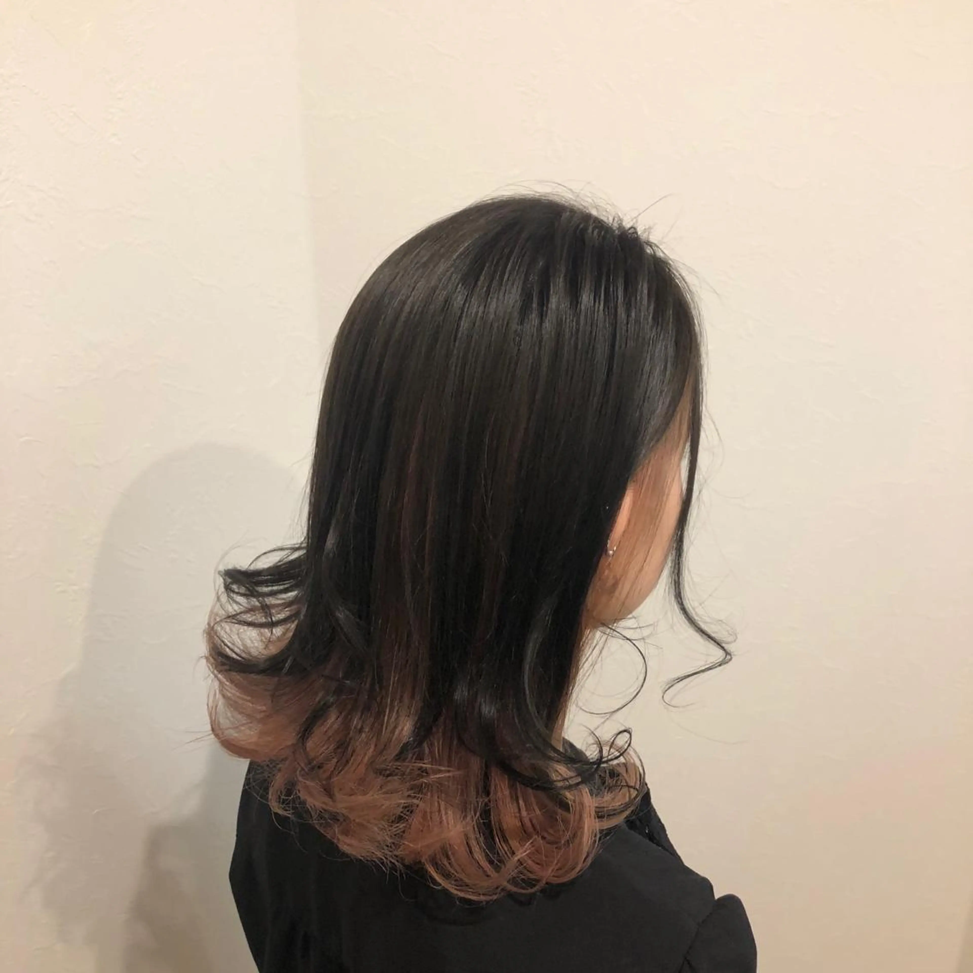 セミロング カラー アッシュ グラデーションカラー グレージュ イルミナカラー 斜めバング 無料カットモデル募集 BLINK京橋店のヘアスタイル
