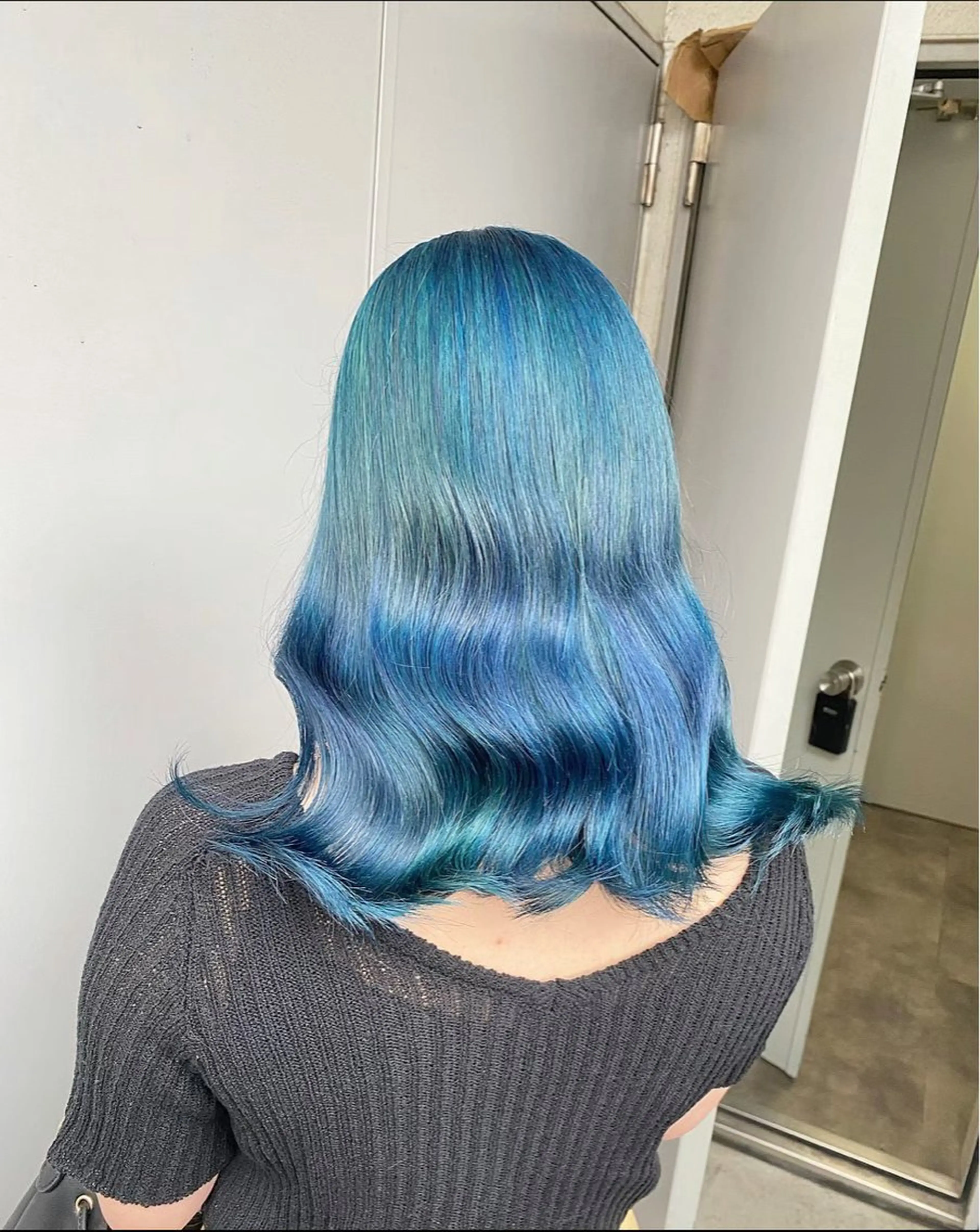 ミディアム カラー アクアカラー ブルーカラー 💖トレンド秋冬 カラー💖FUTAのヘアスタイル