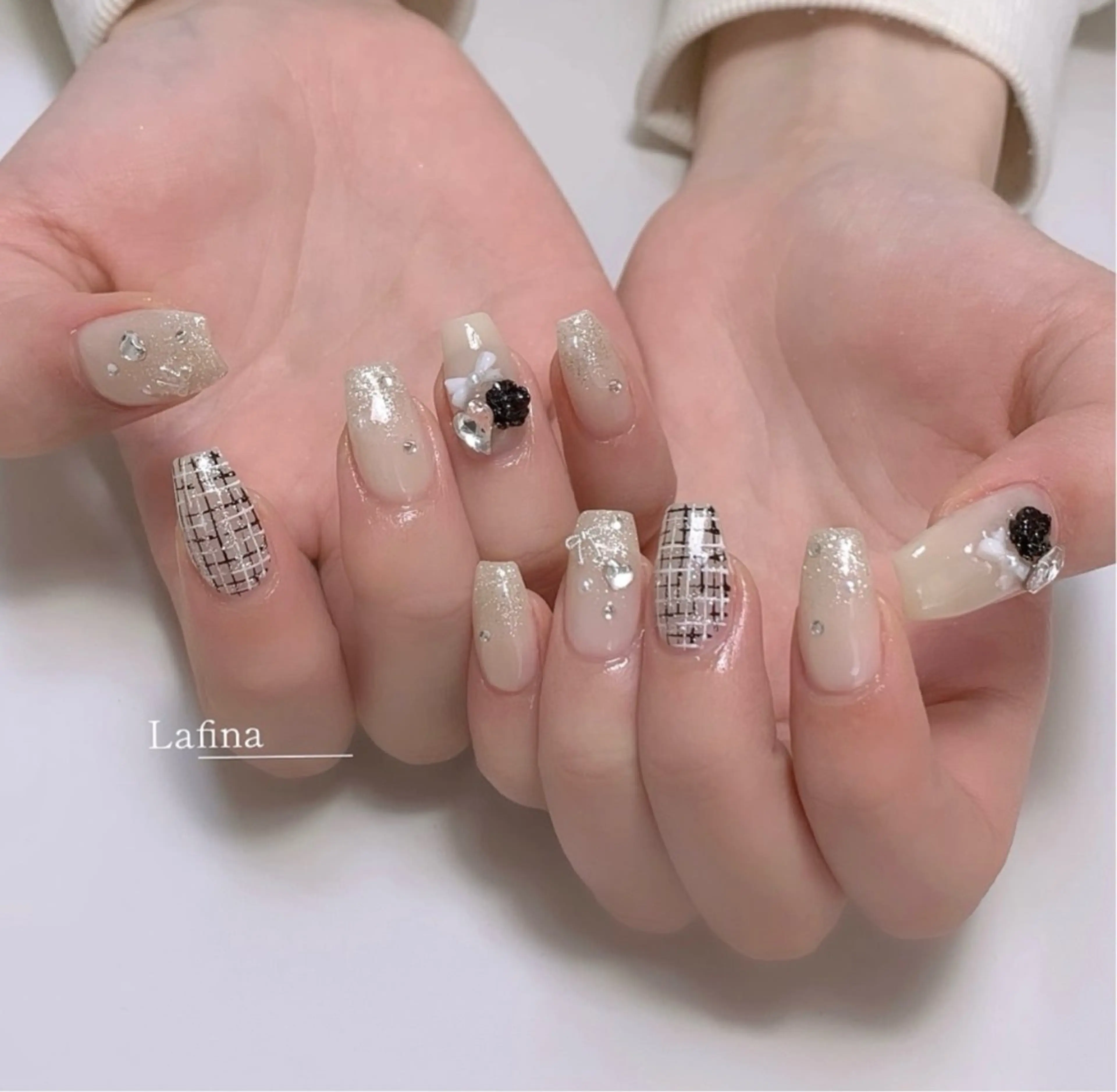 ネイル ハンドネイル Lafina -のネイルデザイン