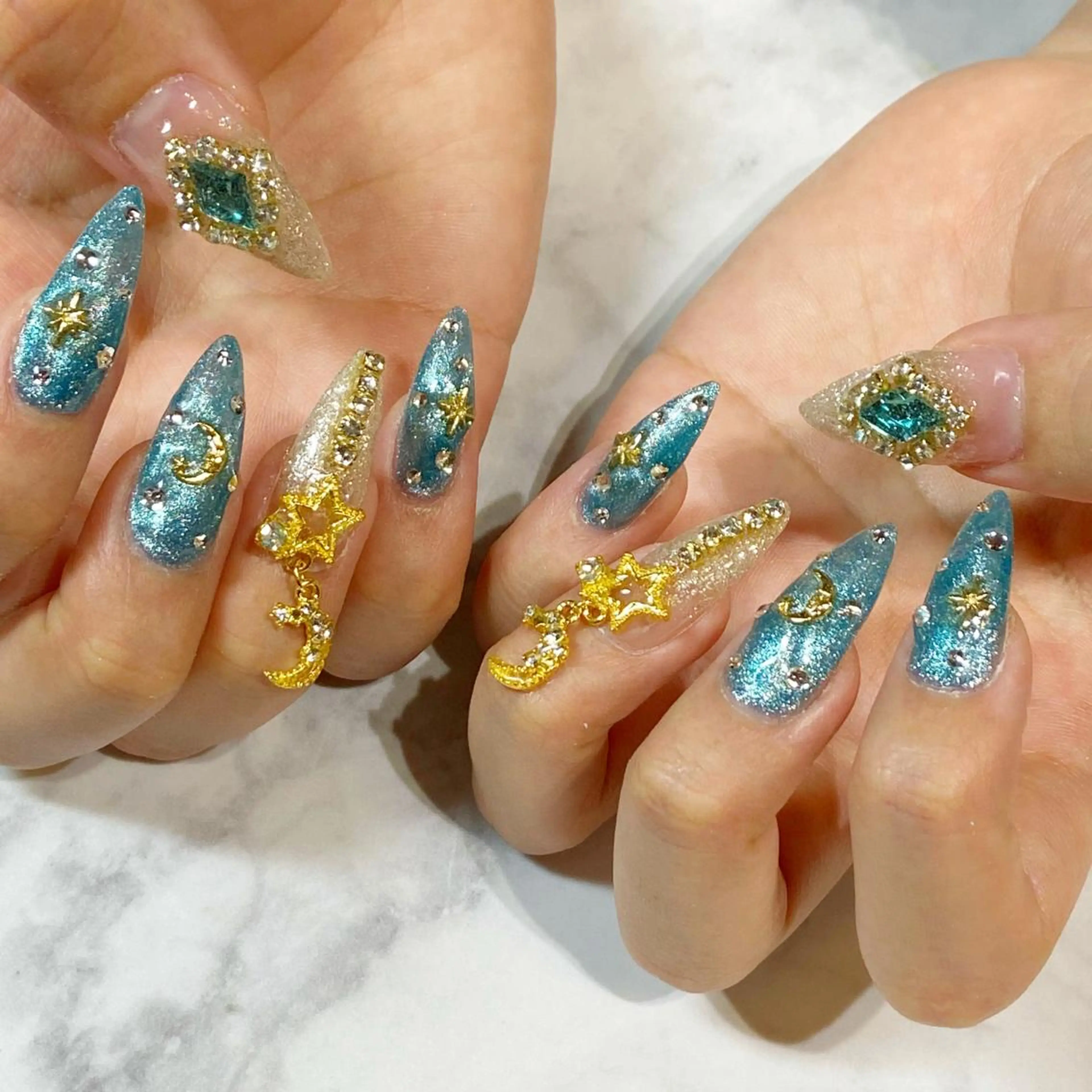 ネイル 長さ出し ハンドネイル YUN 💅のネイルデザイン