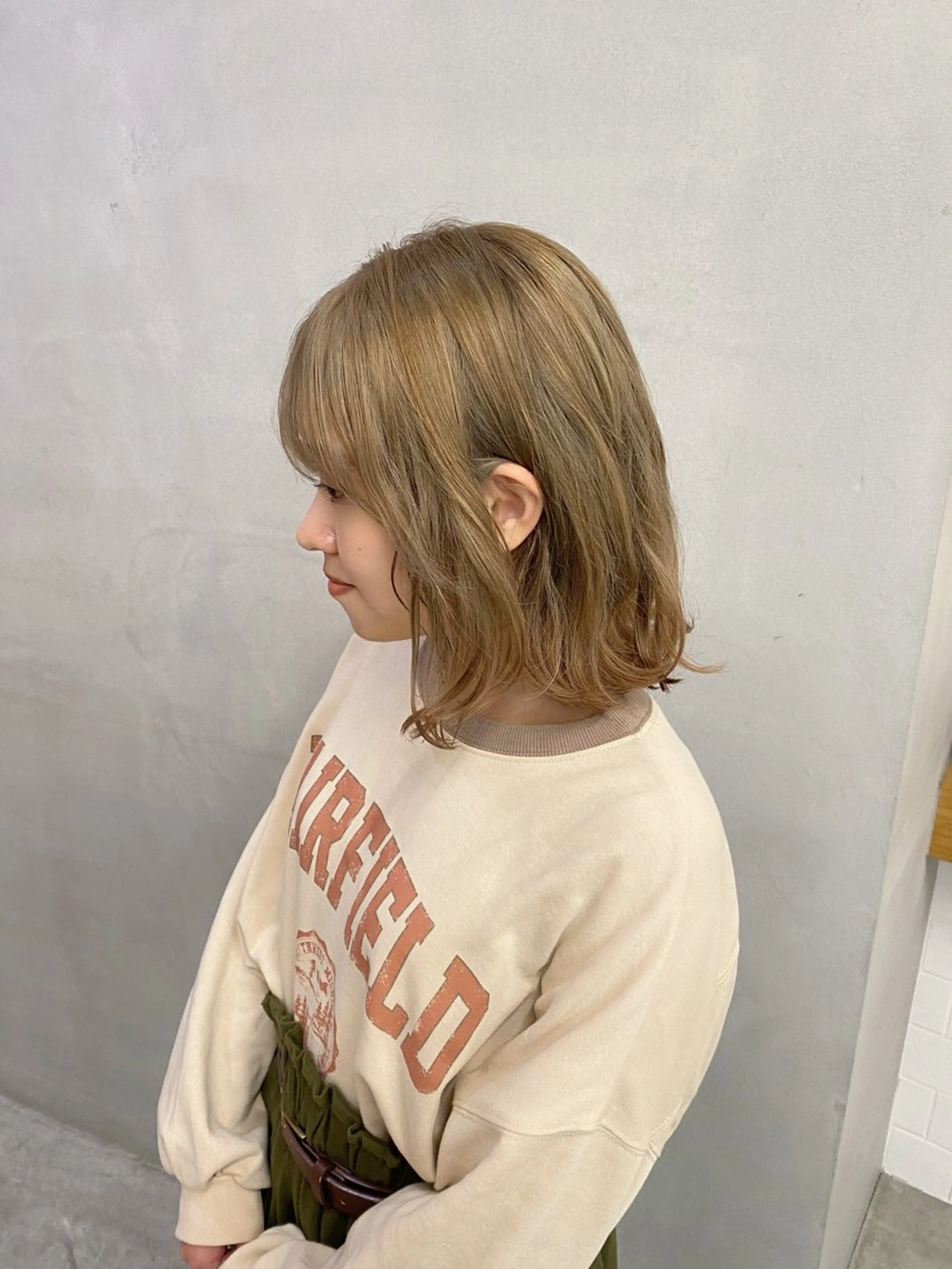 ミディアム カラー ベージュカラー オリーブベージュ ヘアカラー ♡ハッシュカット/ レイヤー/yucoのヘアスタイル