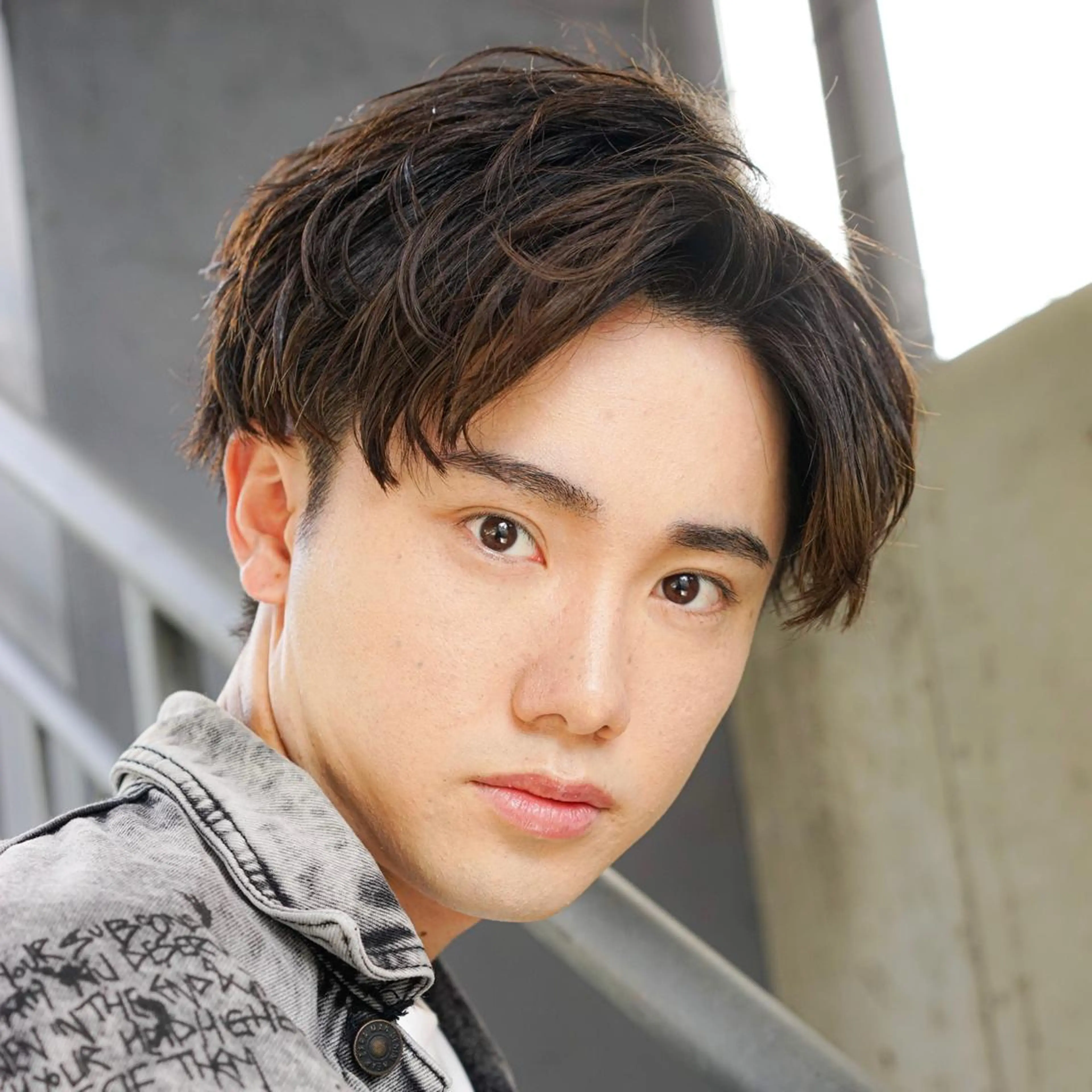 カラー パーマ メンズ カット パーマ トリートメント スパイラル波巻き パーマ井本汰壱のヘアスタイル