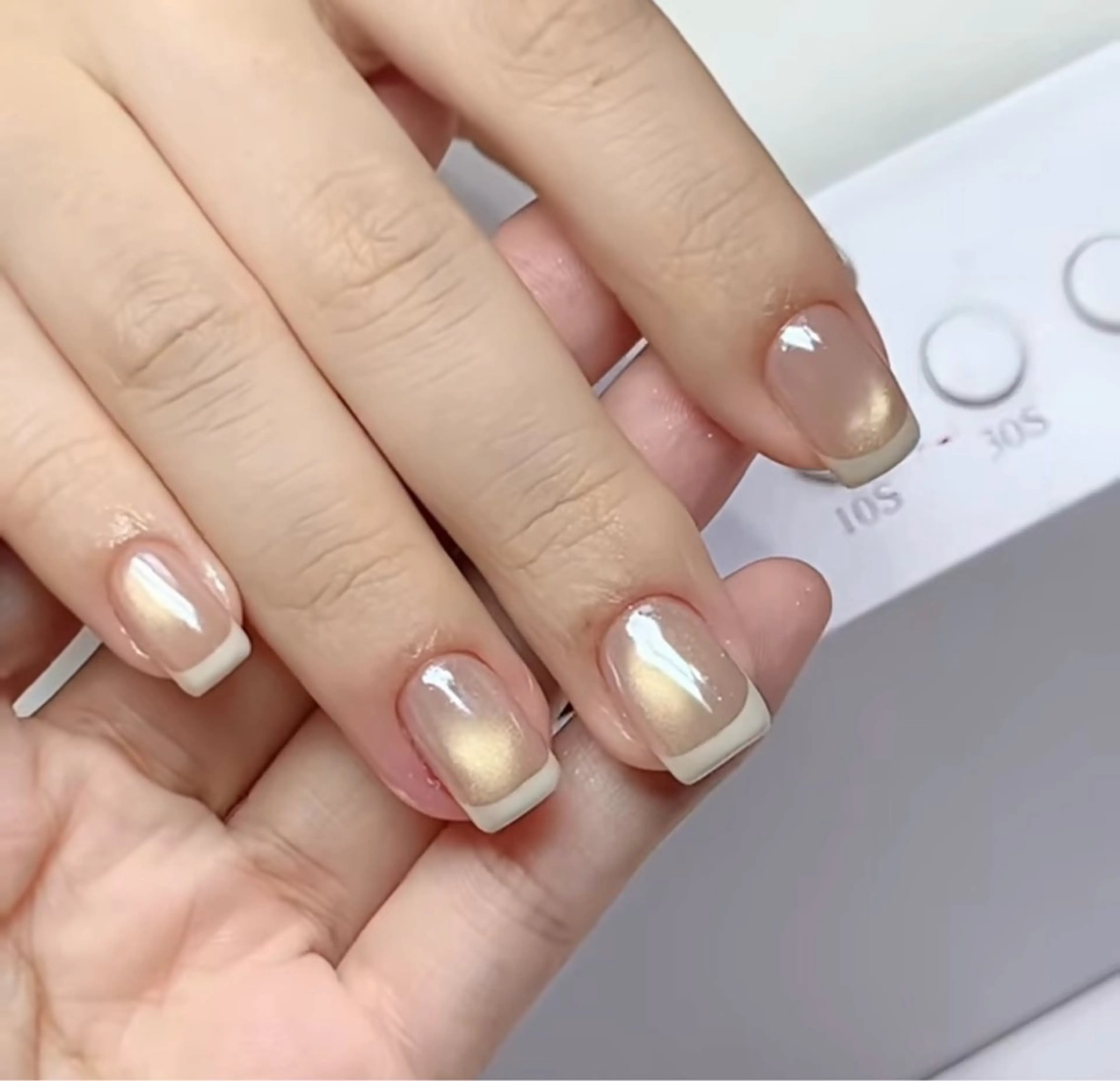 ネイル アートネイル 成人式 ジェルネイル ニュアンスネイル ネイルチップ Kora Nailのネイルデザイン