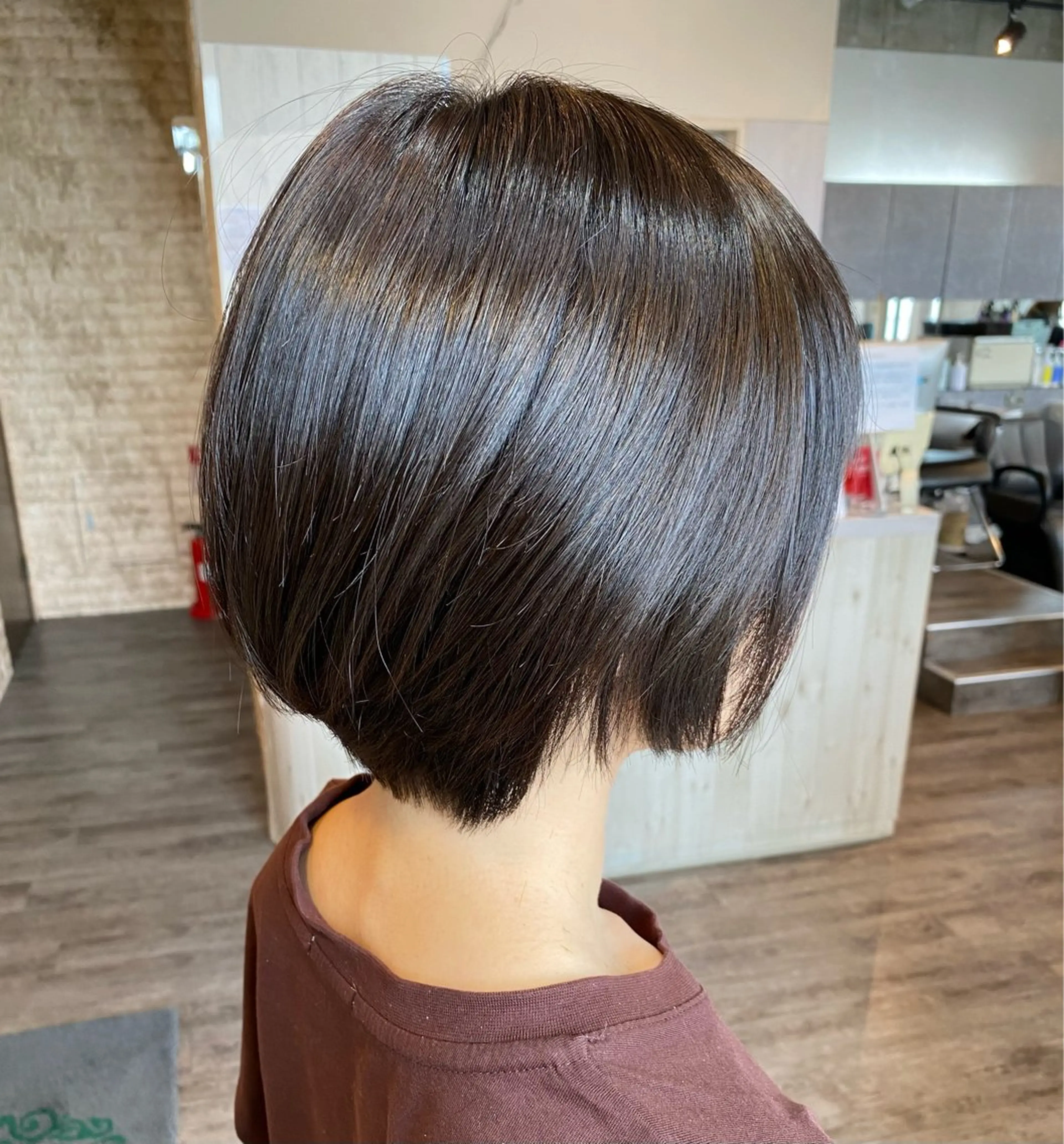 ショート カラー イルミナカラー サイトウ 南柏のヘアスタイル