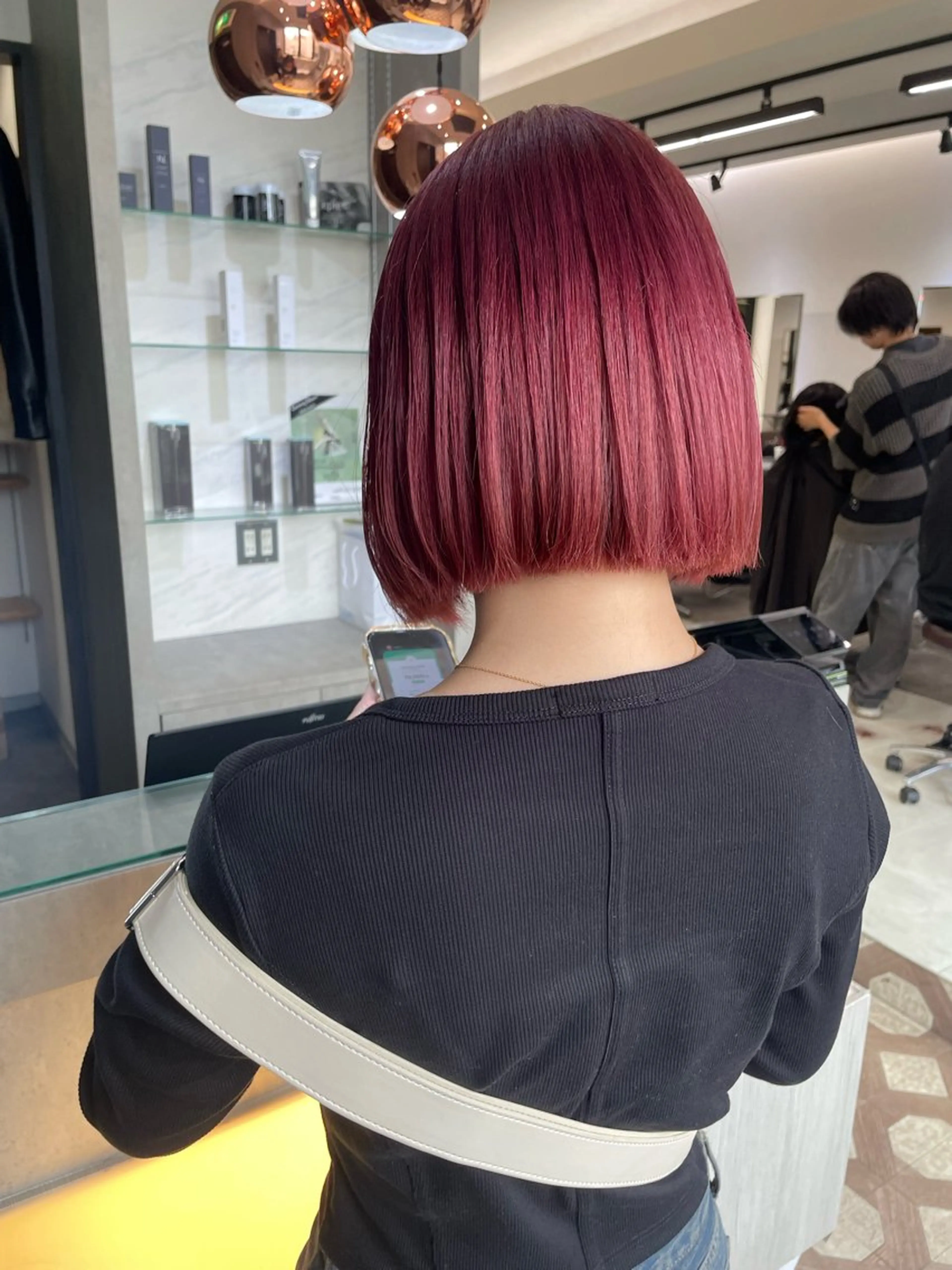 ショート ボブ AIRI layer cut hairのヘアスタイル