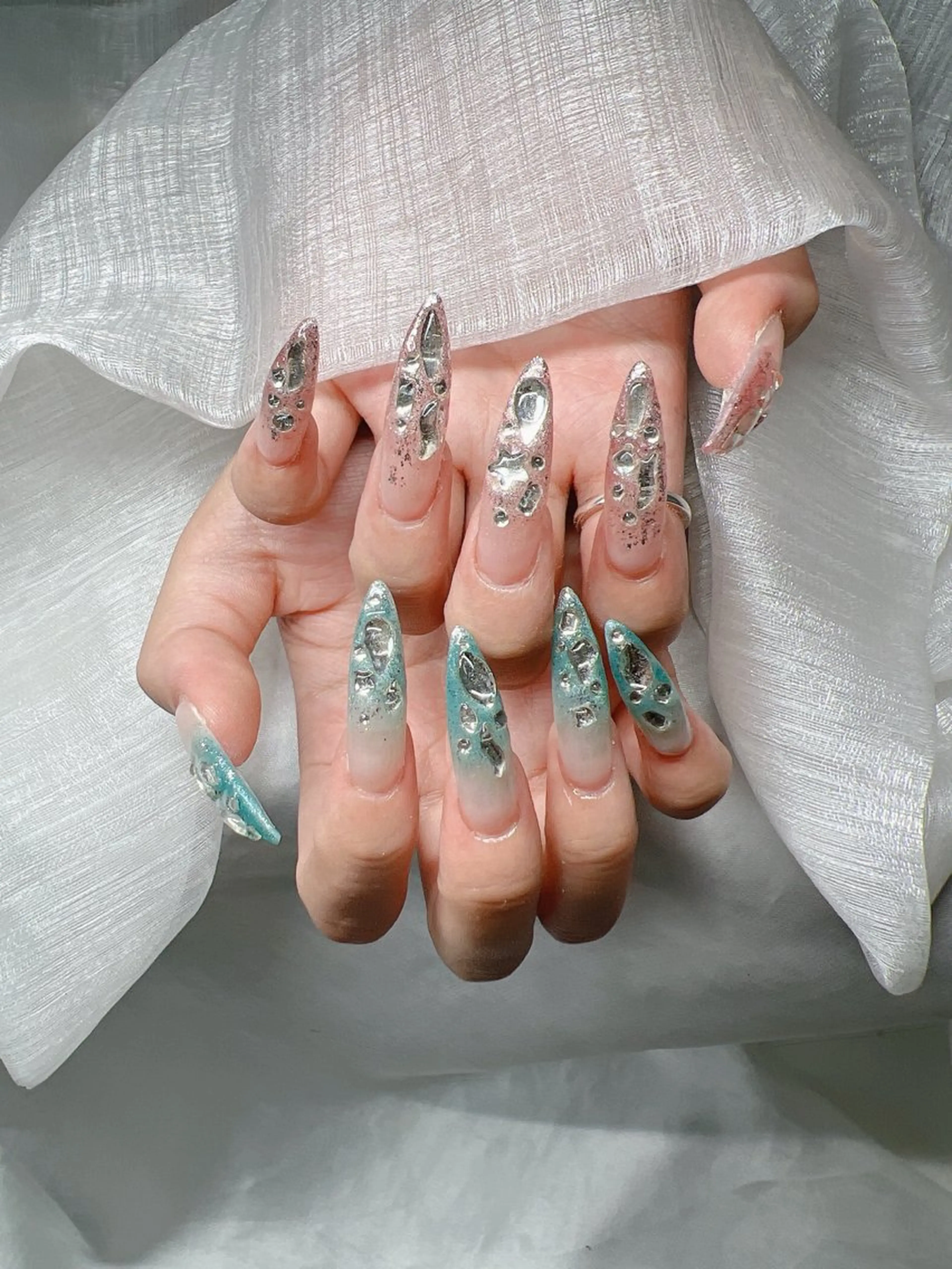 ネイル ハンドネイル Lee Nailsのネイルデザイン