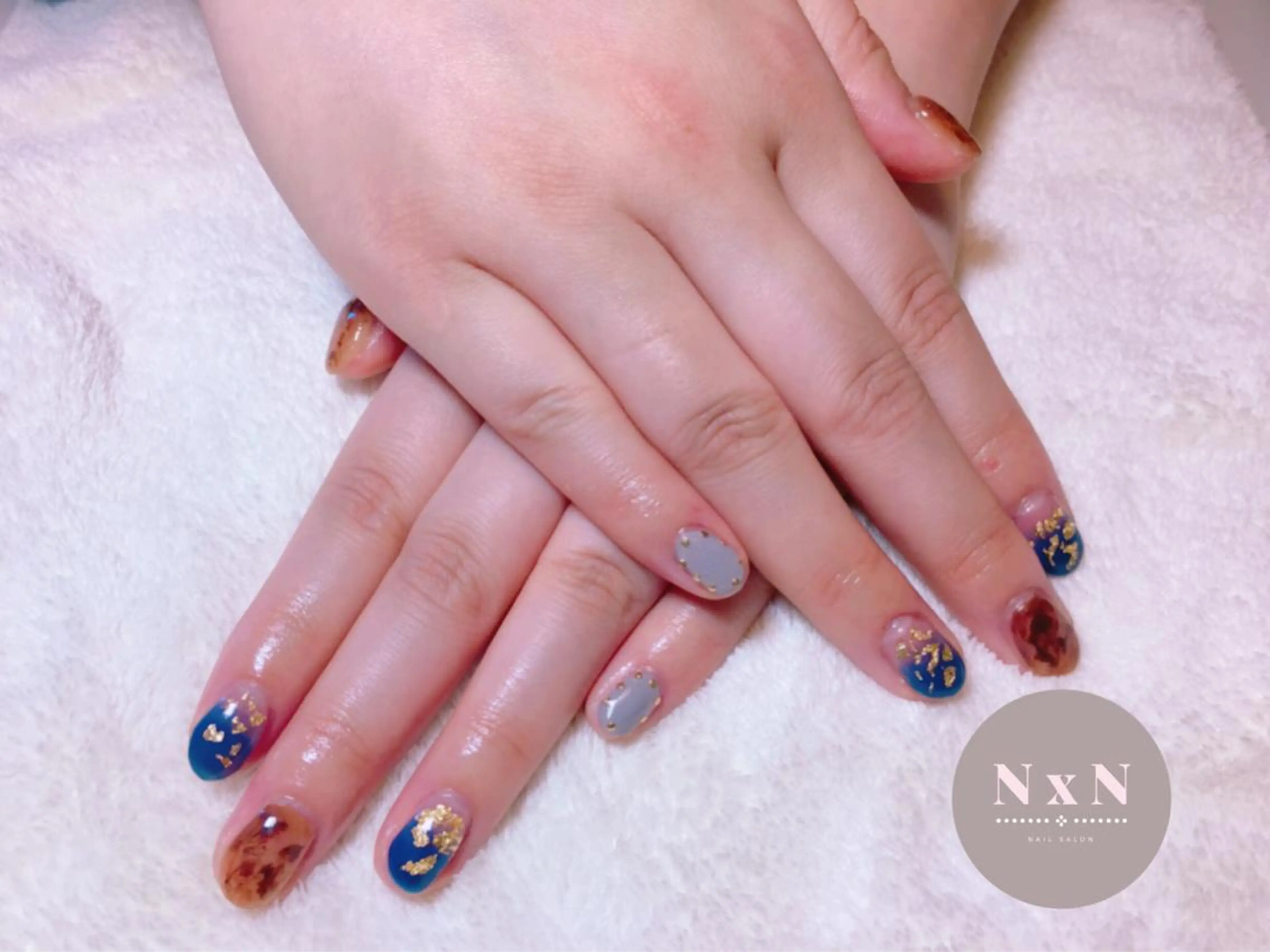 ネイル べっ甲ネイル ネイビー ハンドネイル nail salon N×Nのネイルデザイン