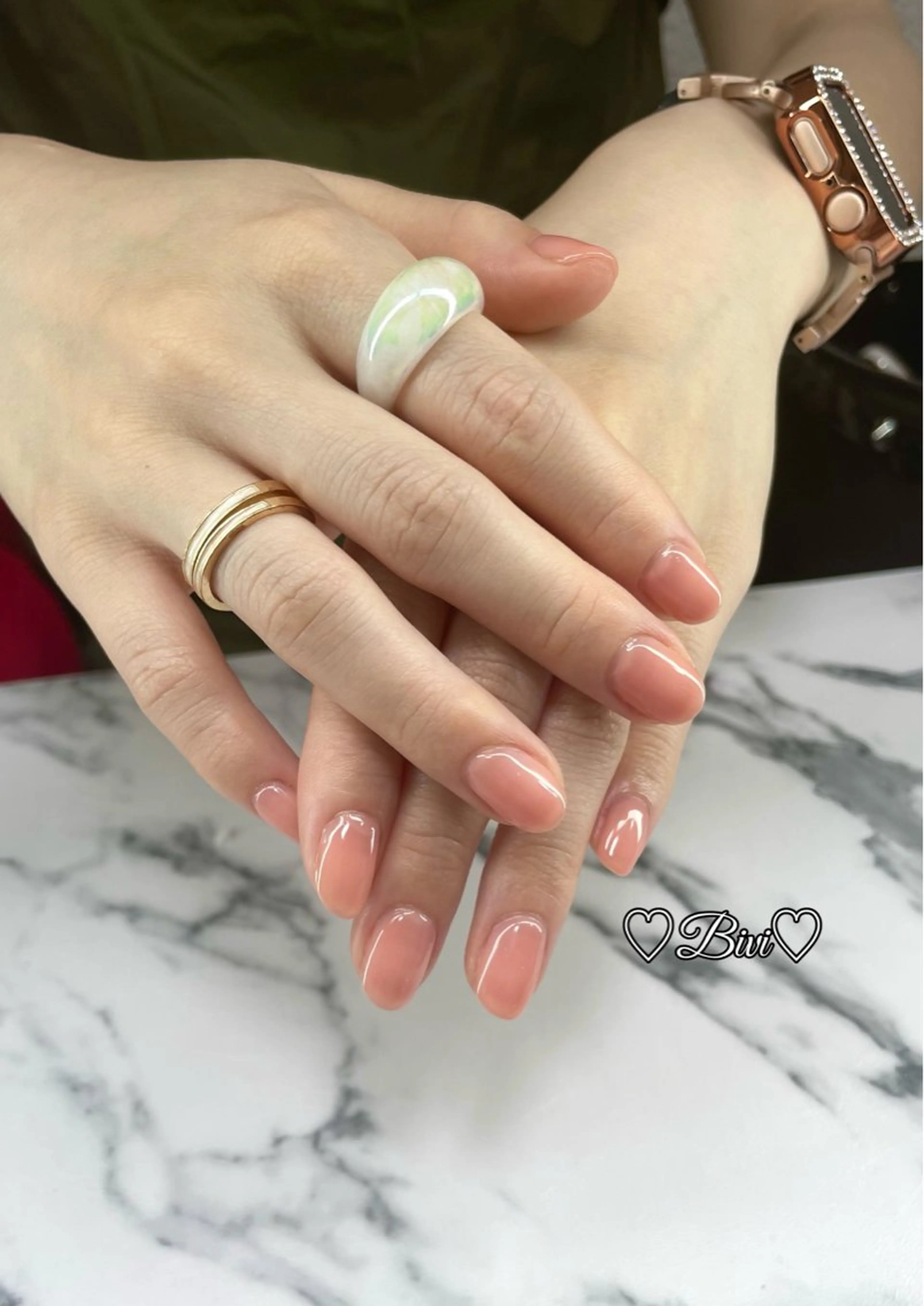 ネイル アートネイル フラッシュネイル ラメ(グリッター) オフィスネイル シルバー ハンドネイル ハンドケア ♡Bivi♡自爪に 優しいネイルサロンのネイルデザイン