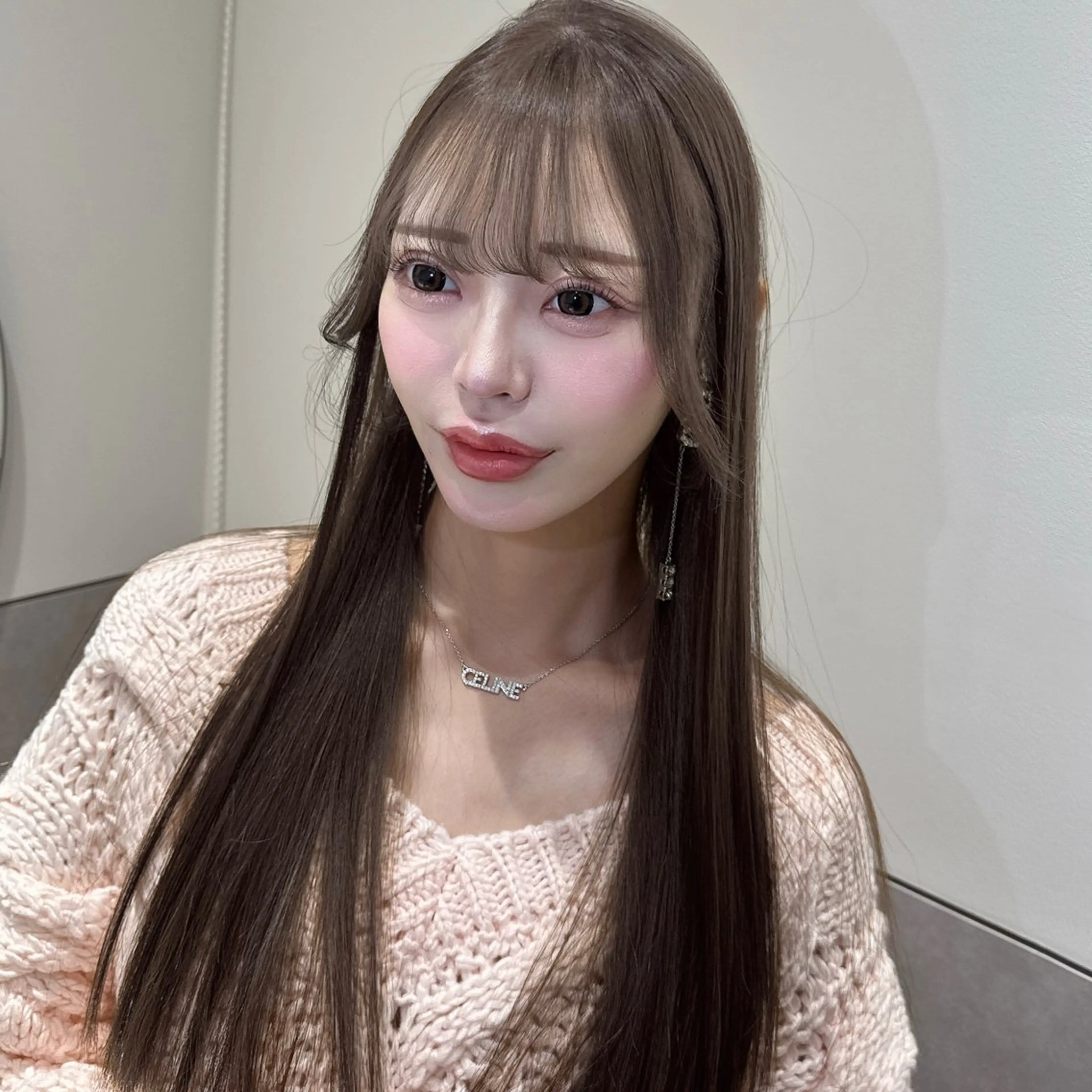 ミディアム 縮毛矯正 トリートメント サロウィン新宿三丁目East所属・💕冬モテ×上品色気 モテヘア💕山田航介のヘアスタイル