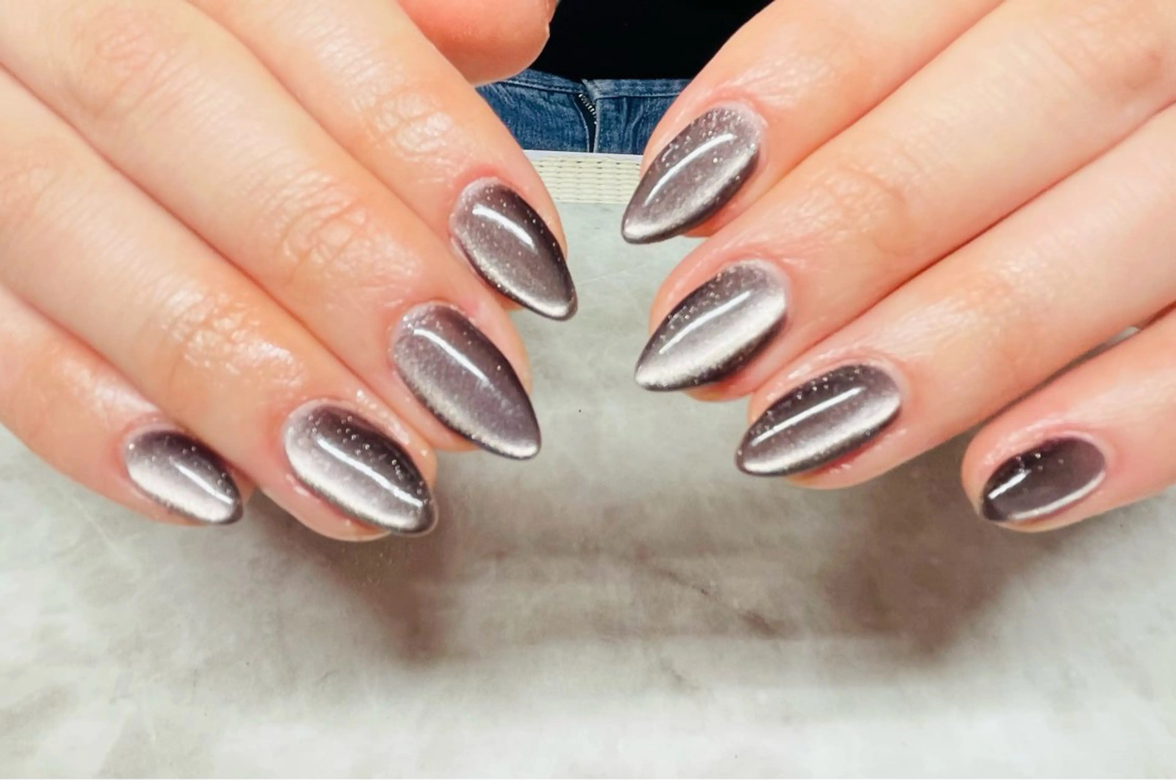 ネイル マグネットネイル マグネットワンカラー ワンカラーネイル Odon Beauty  nail  salon所属・VIP TRENDYのネイルデザイン