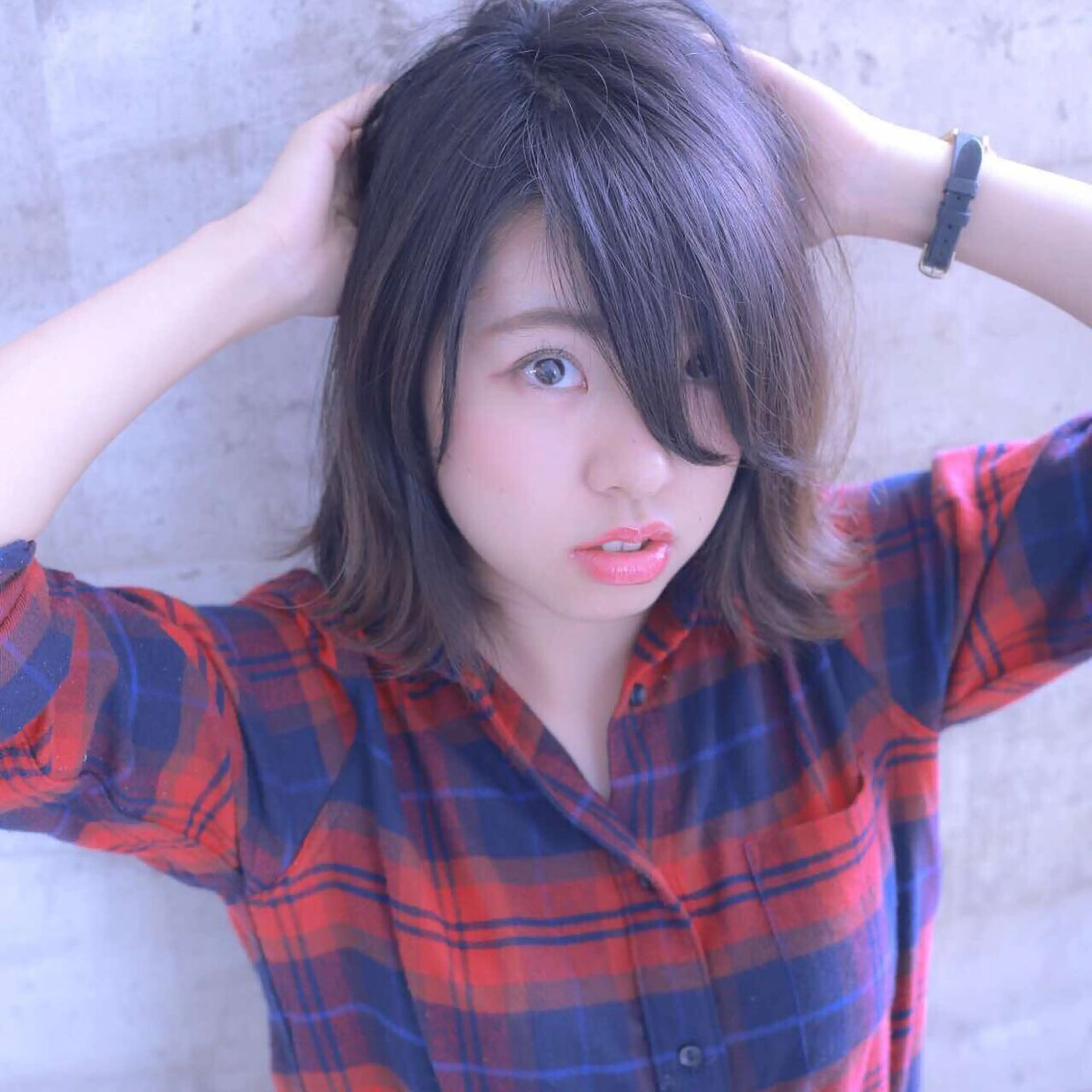 ミディアム 伊藤 裕貴のヘアスタイル