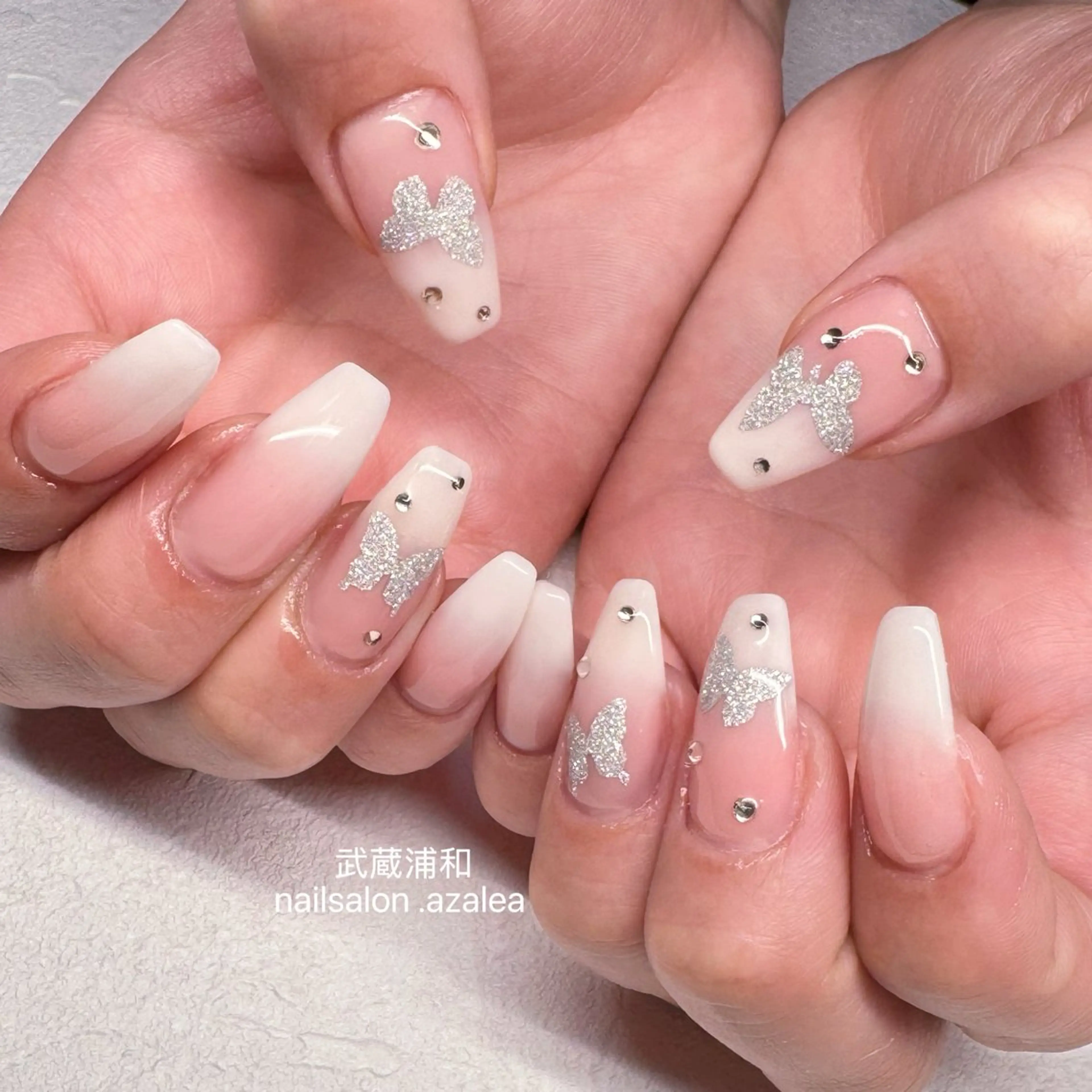 ネイル ハンドネイル R inのネイルデザイン