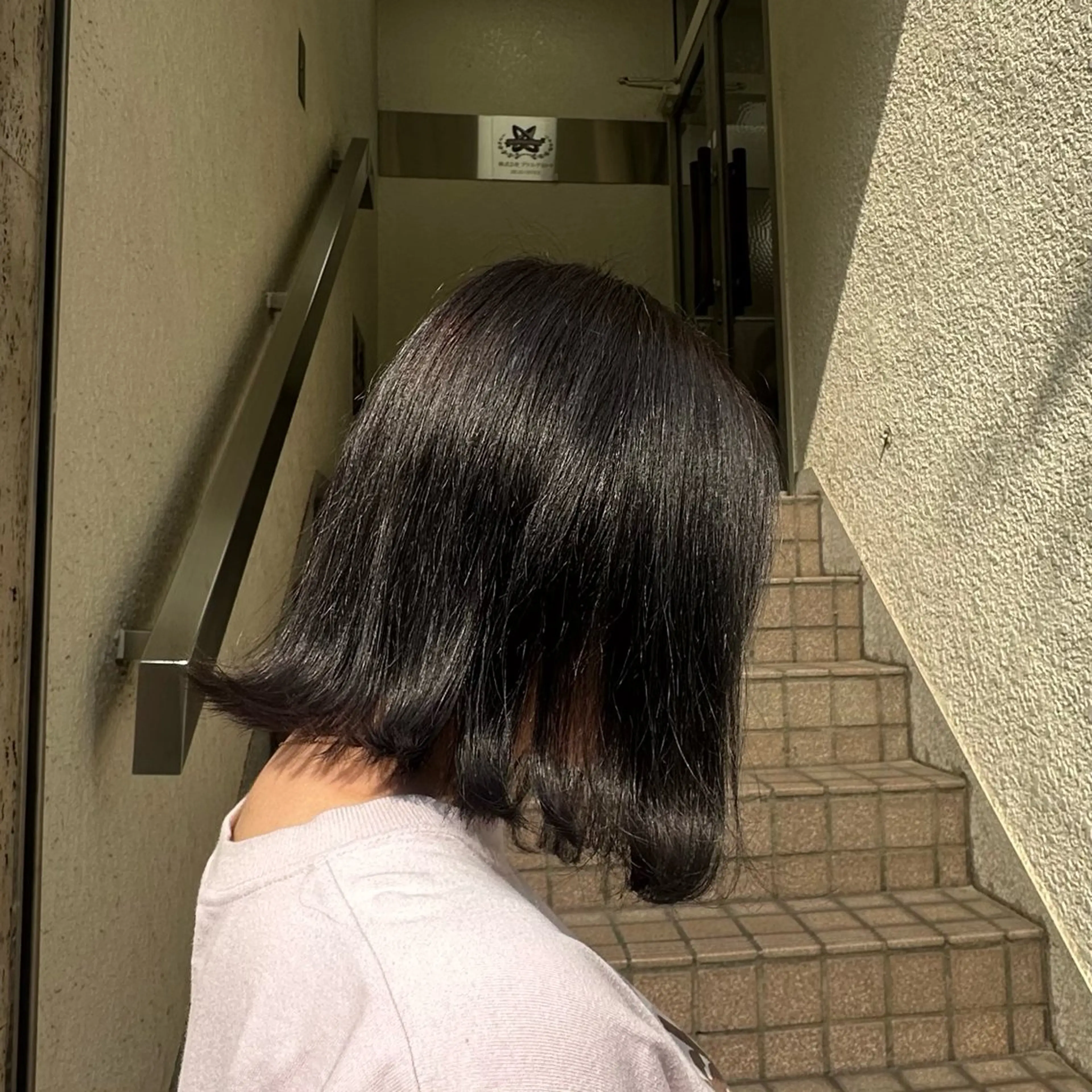 ショート カラー 黒髪 ブルーカラー ブルーブラック 透明感カラー 田中 汰知のヘアスタイル