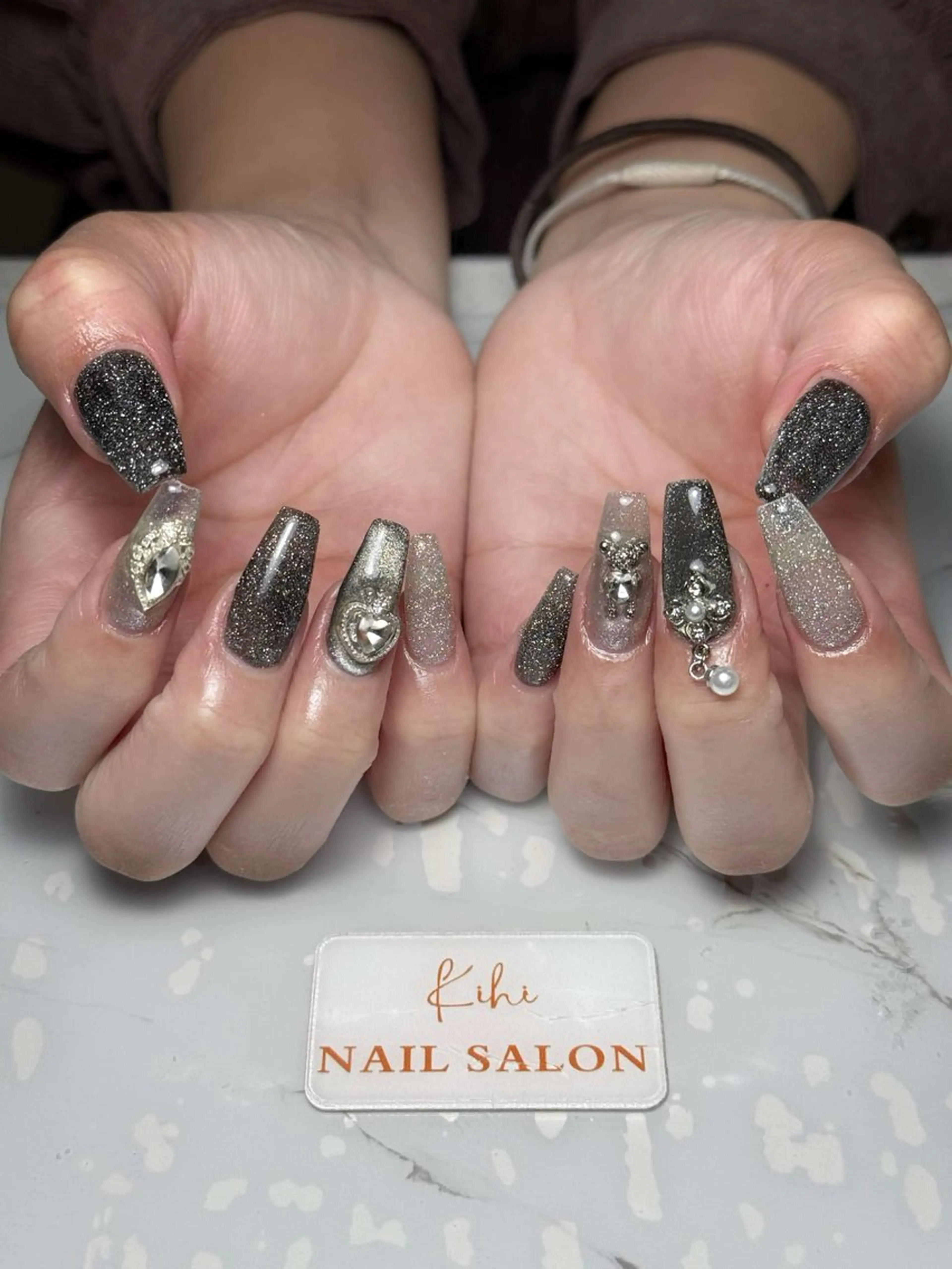 ネイル アートネイル フレンチネイル ジェルネイル グラデーション 韓国ネイル ハンドネイル 💕鈴木ユリ パラジェル/オフ無料のネイルデザイン