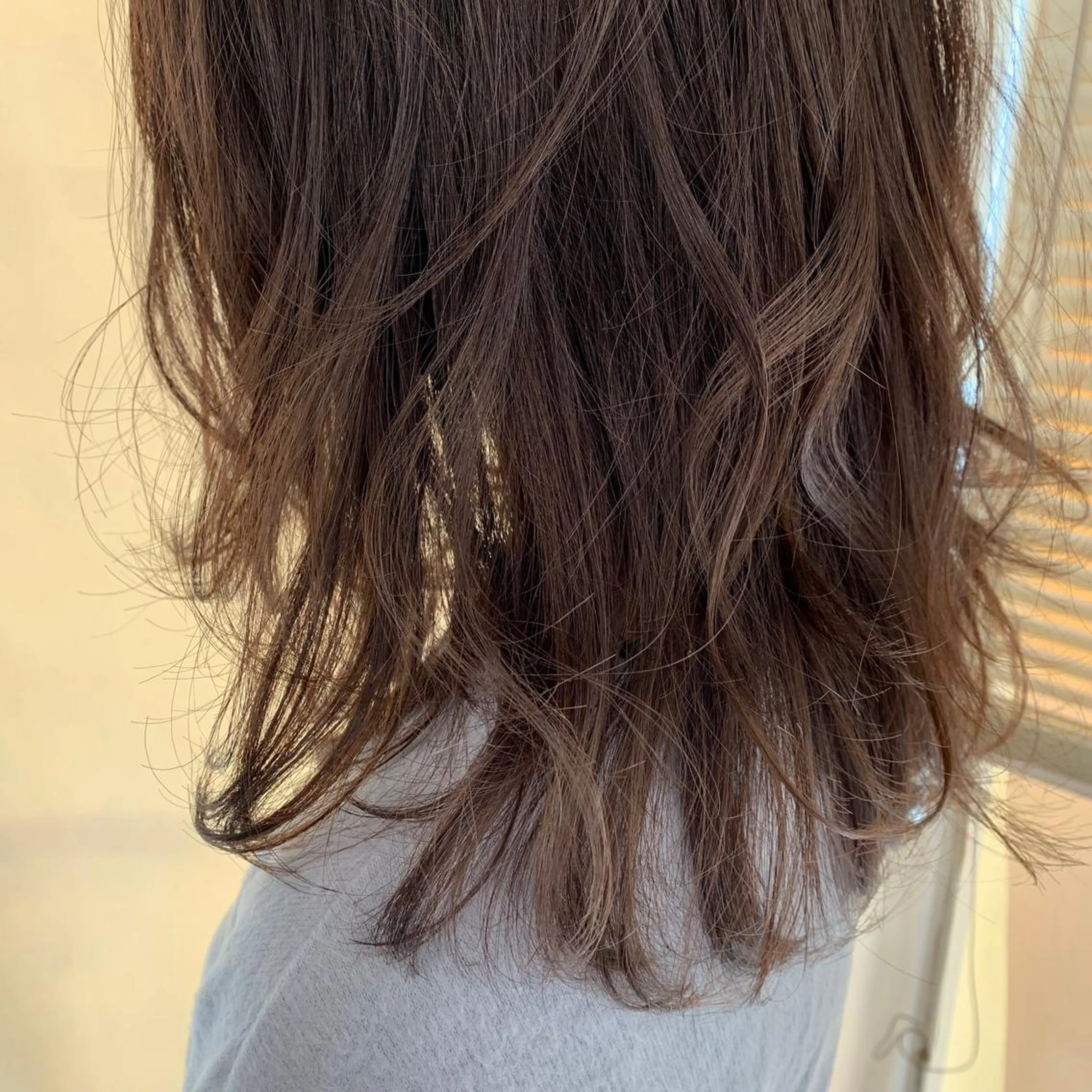 ミディアム カラー アッシュ ベージュカラー カット ヘアカラー トリートメント 加藤 綾華のヘアスタイル