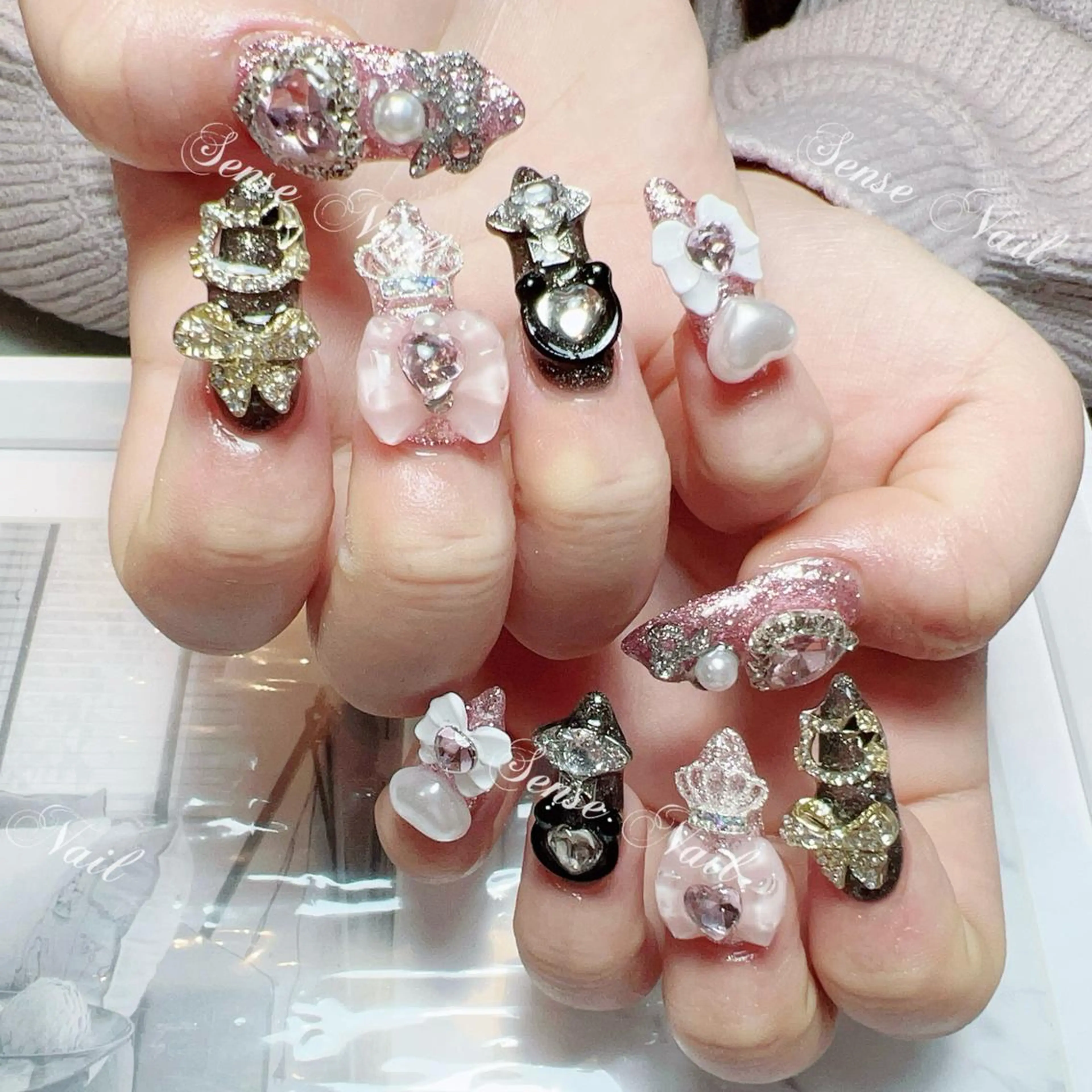 ネイル ハンドネイル ハンドケア ナユキNA.YUKI 新宿店のネイルデザイン