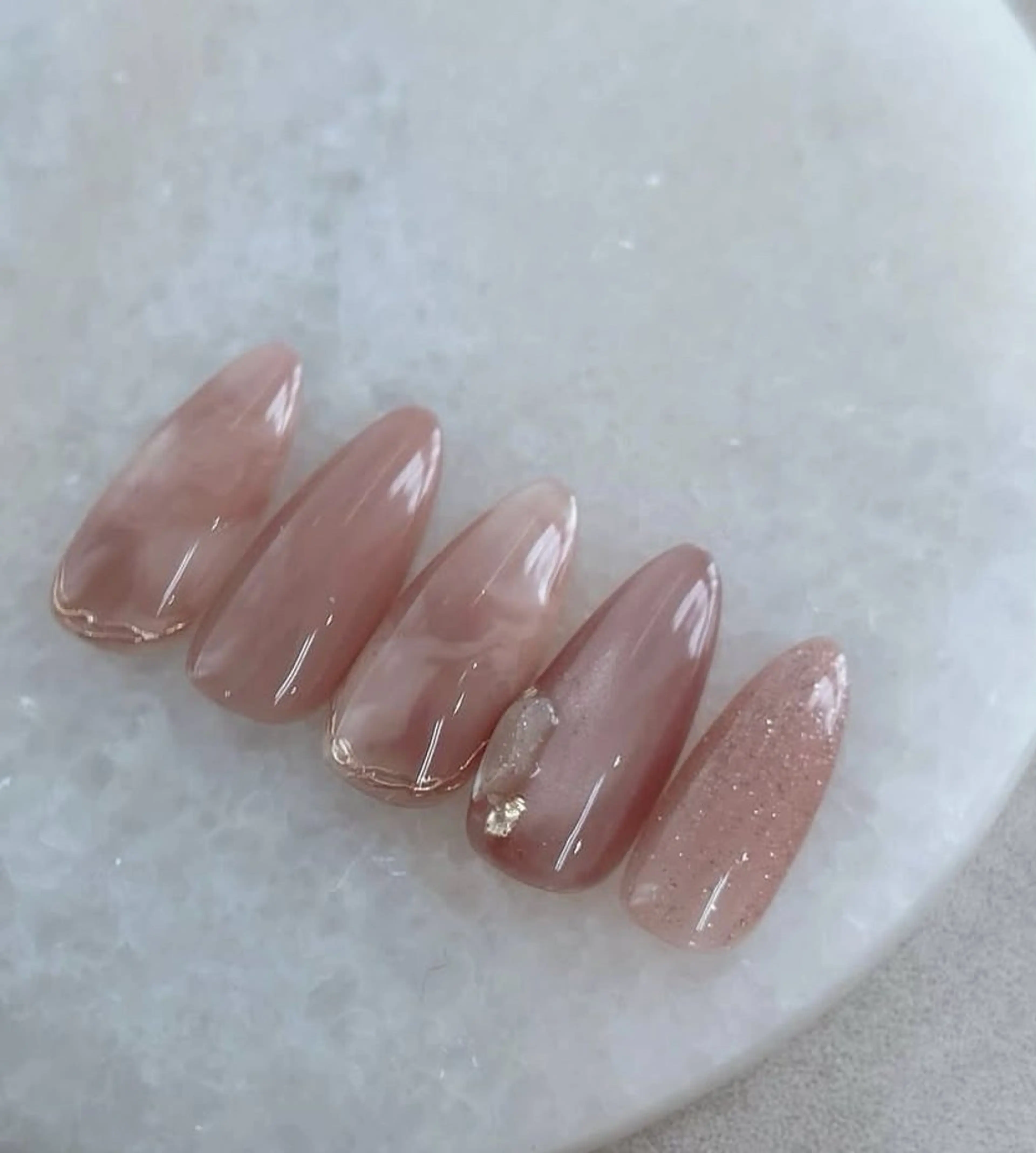 ネイル アンジェリカミッシェル関内店所属・内海 千尋のネイルデザイン