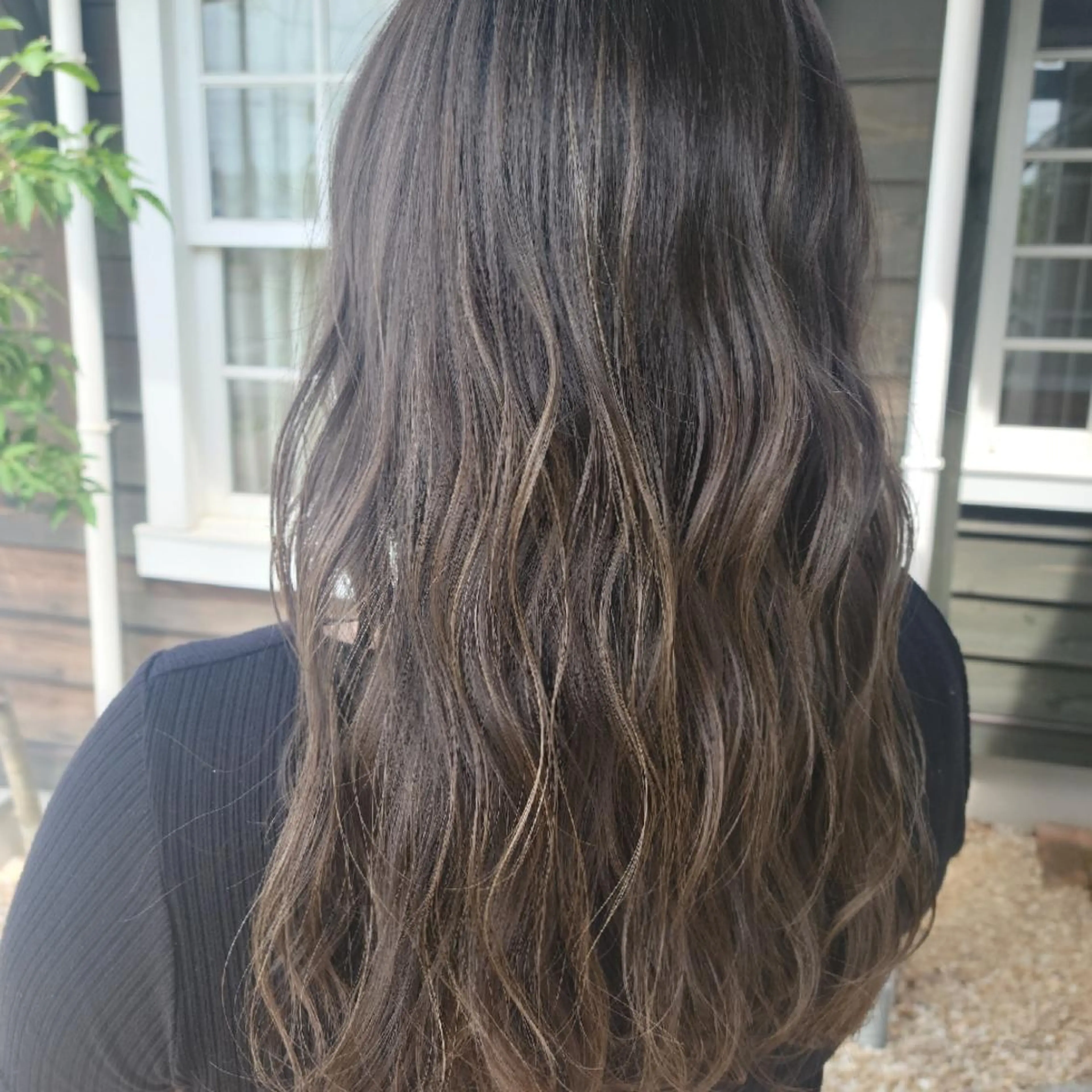 カラー ロング ハイライトカラー ハイライト ヘアカラー トリートメント TIGRE大名所属・森岡 紗羽のヘアスタイル