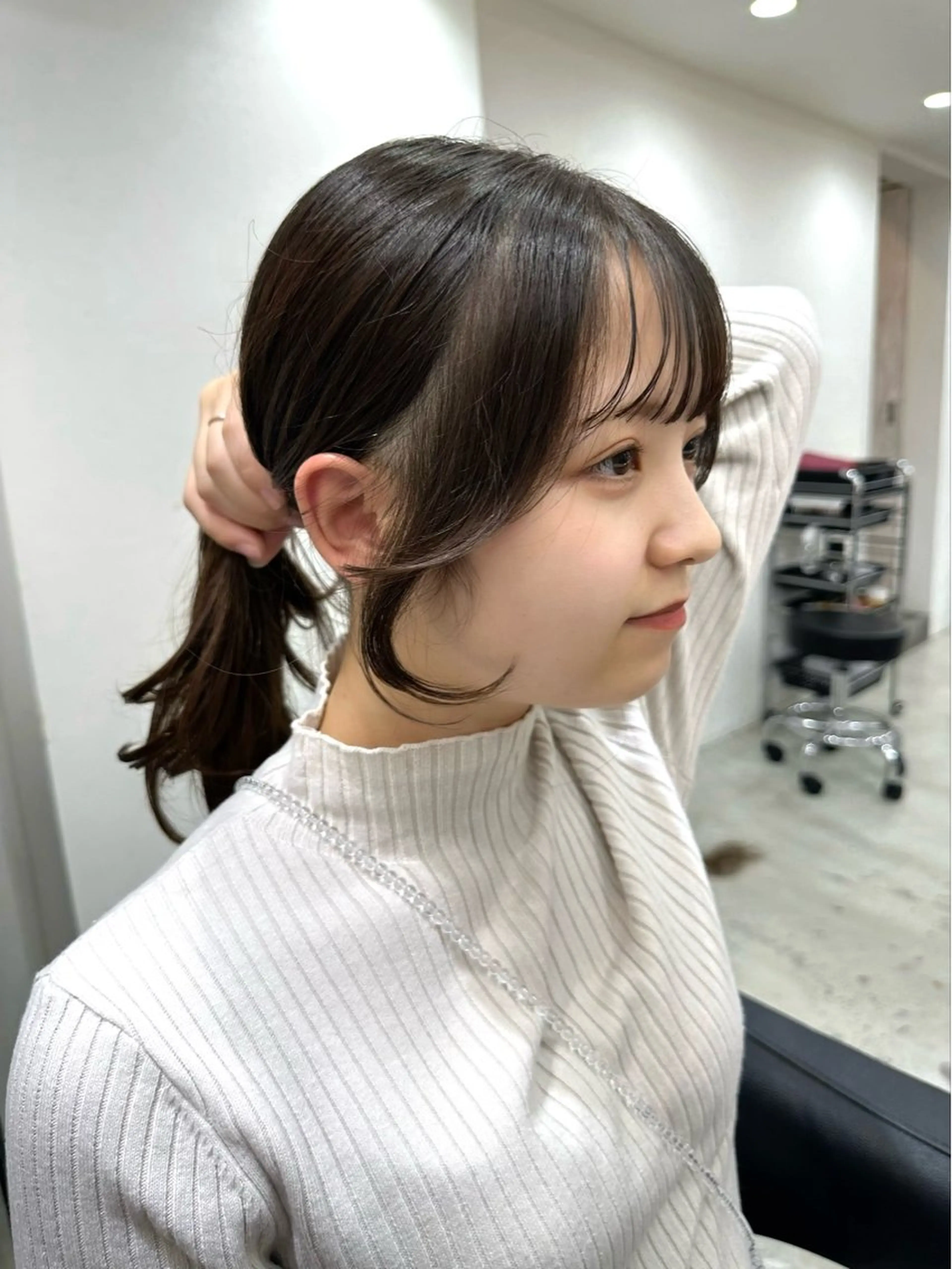セミロング カラー カット ヘアカラー トリートメント 艶髪レイヤー顔周り グレージュ添田晃基のヘアスタイル