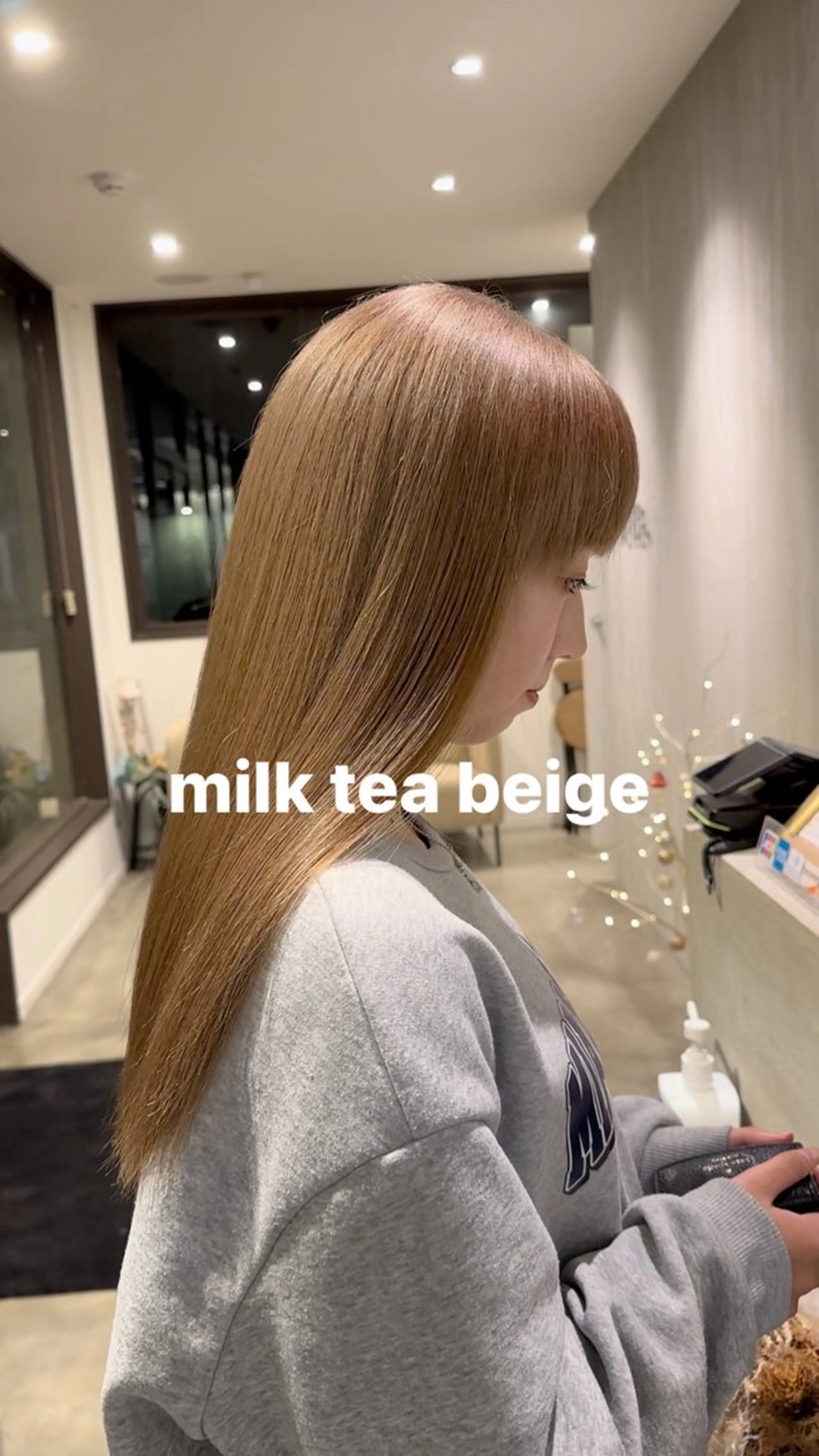 ロング カラー ベージュカラー ブリーチ ミルクティーベージュ 各務原/カラー/ブリ ーチお任せください！のヘアスタイル