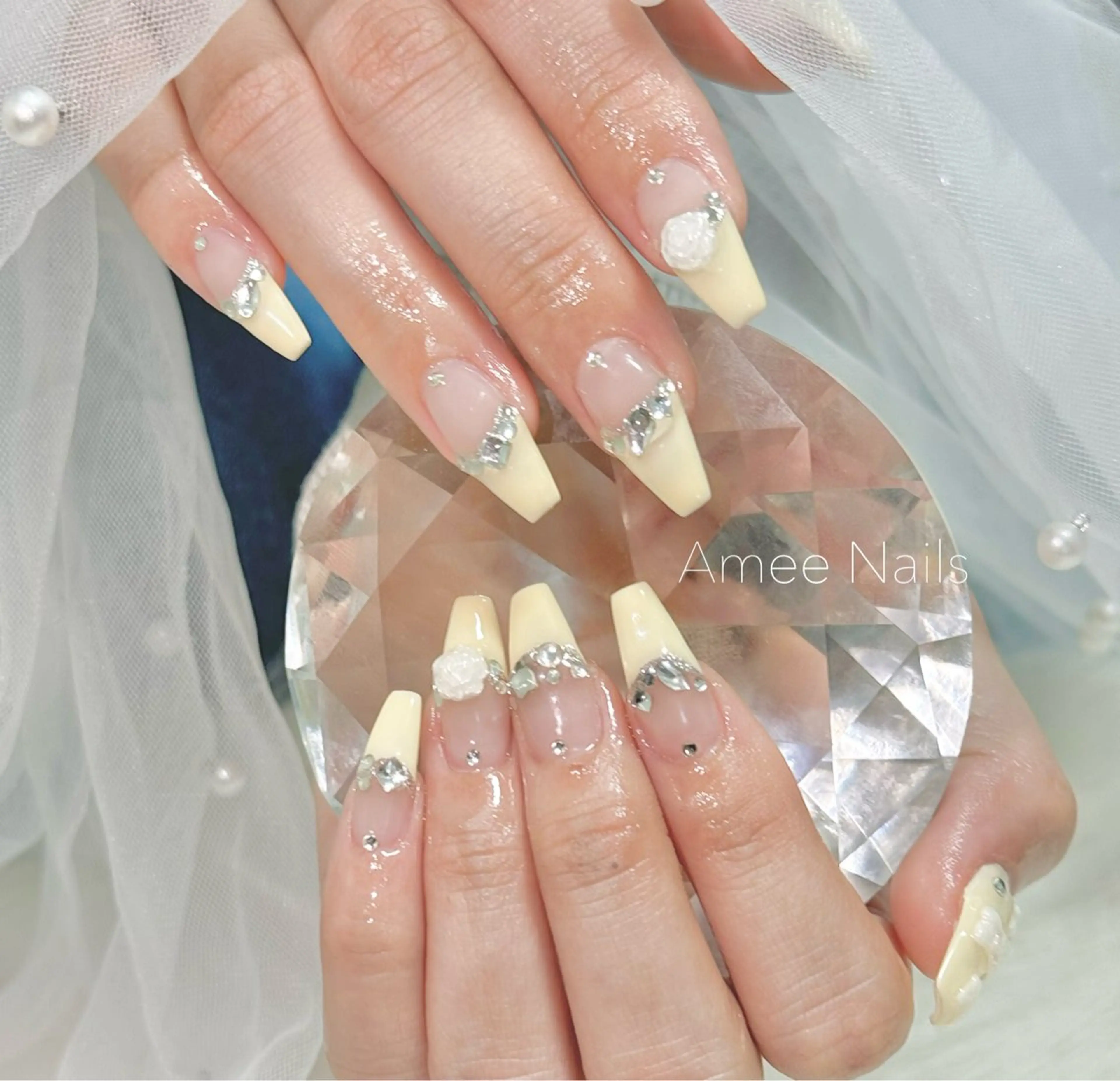 ネイル オーロラネイル クリアネイル フラッシュネイル ジェルネイル グラデーション Amee Nailsalonのネイルデザイン
