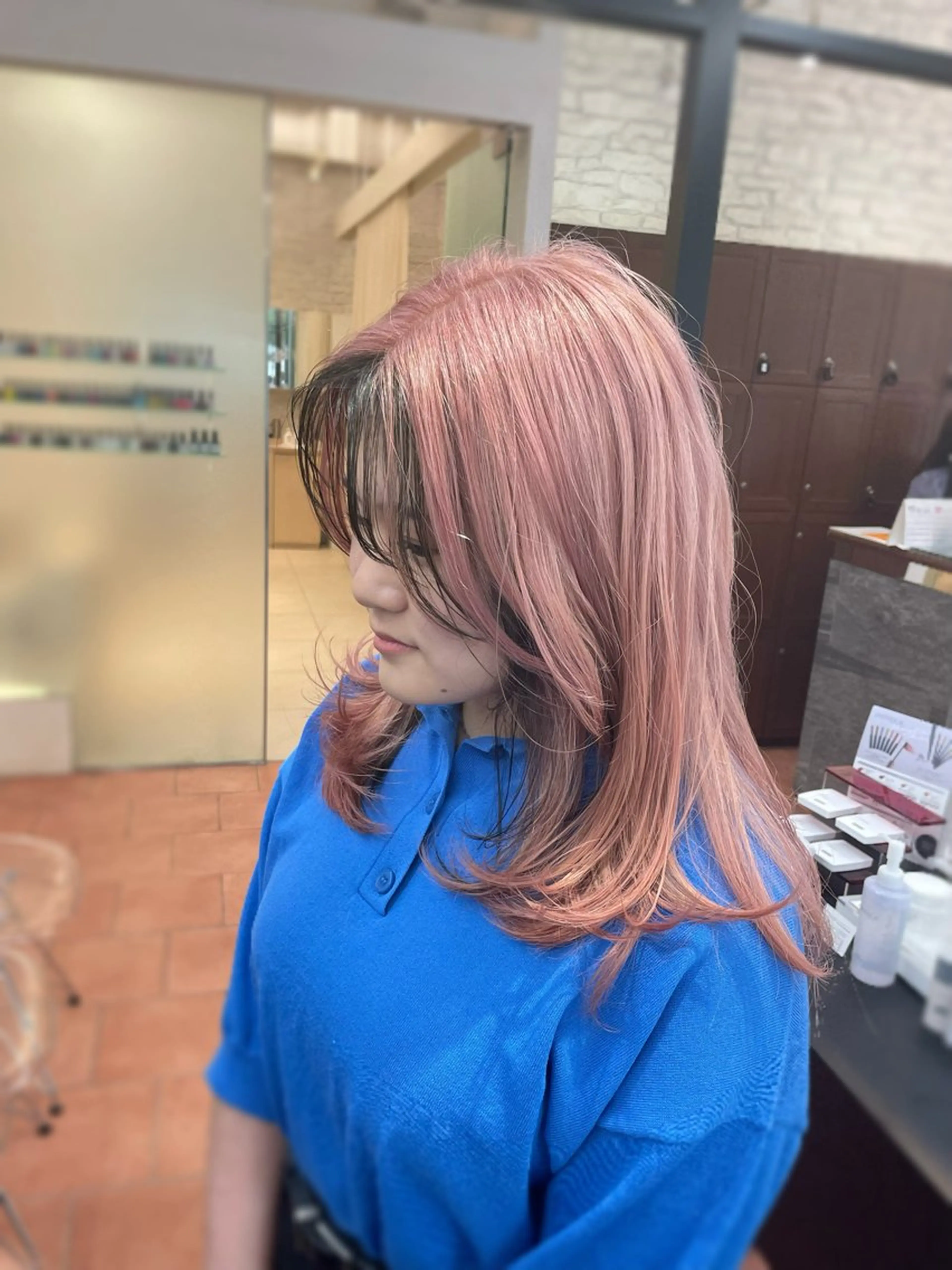 セミロング ヘアカラー M.SLASH センター北店所属・似合わせプロ 🐴MiSuKe🐴のヘアスタイル