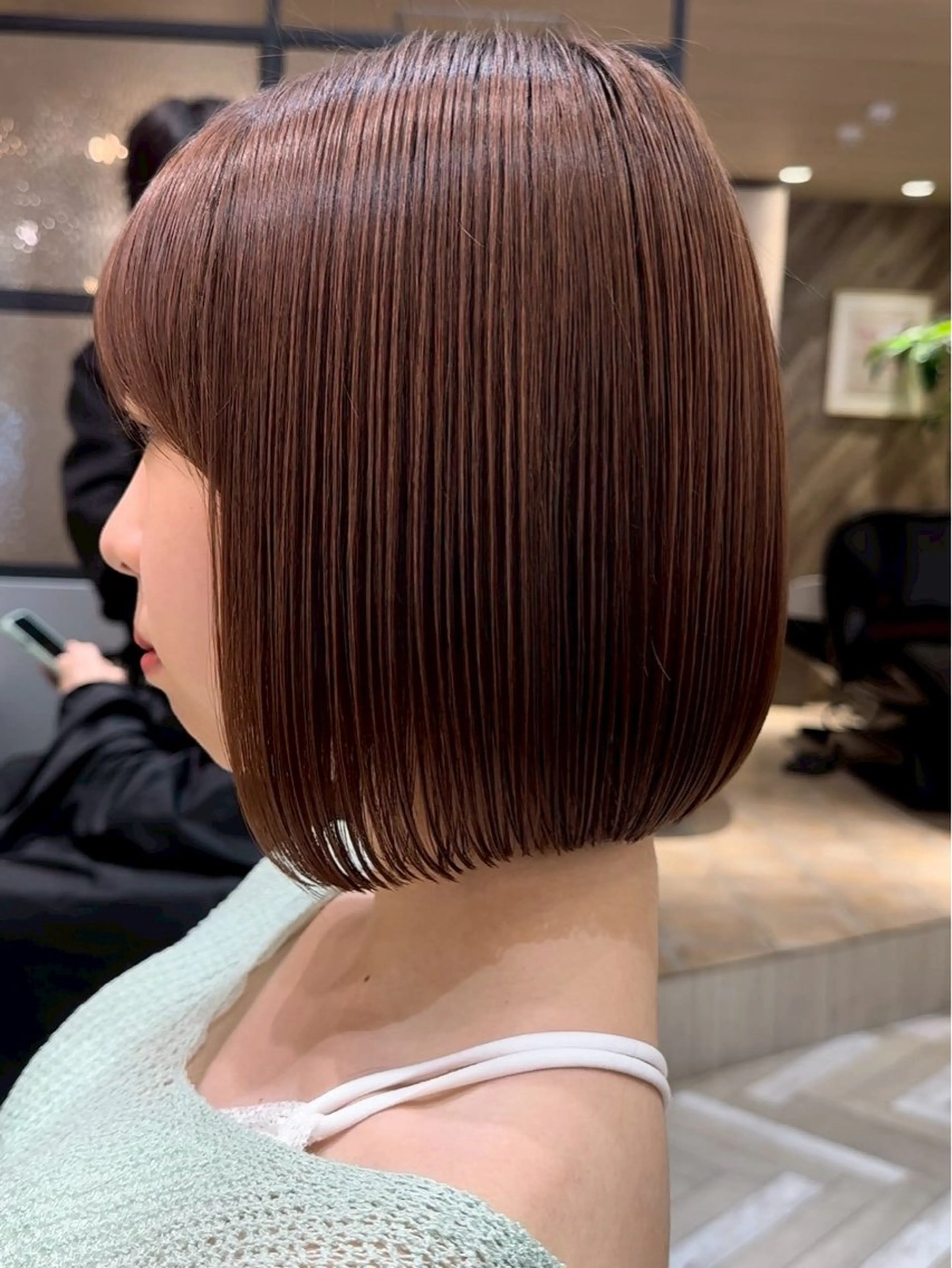 ミディアム カット ヘアカラー トリートメント Hello by Sea所属・レイヤー/艶髪/ボブ /くびれ/伊藤　勇司のヘアスタイル