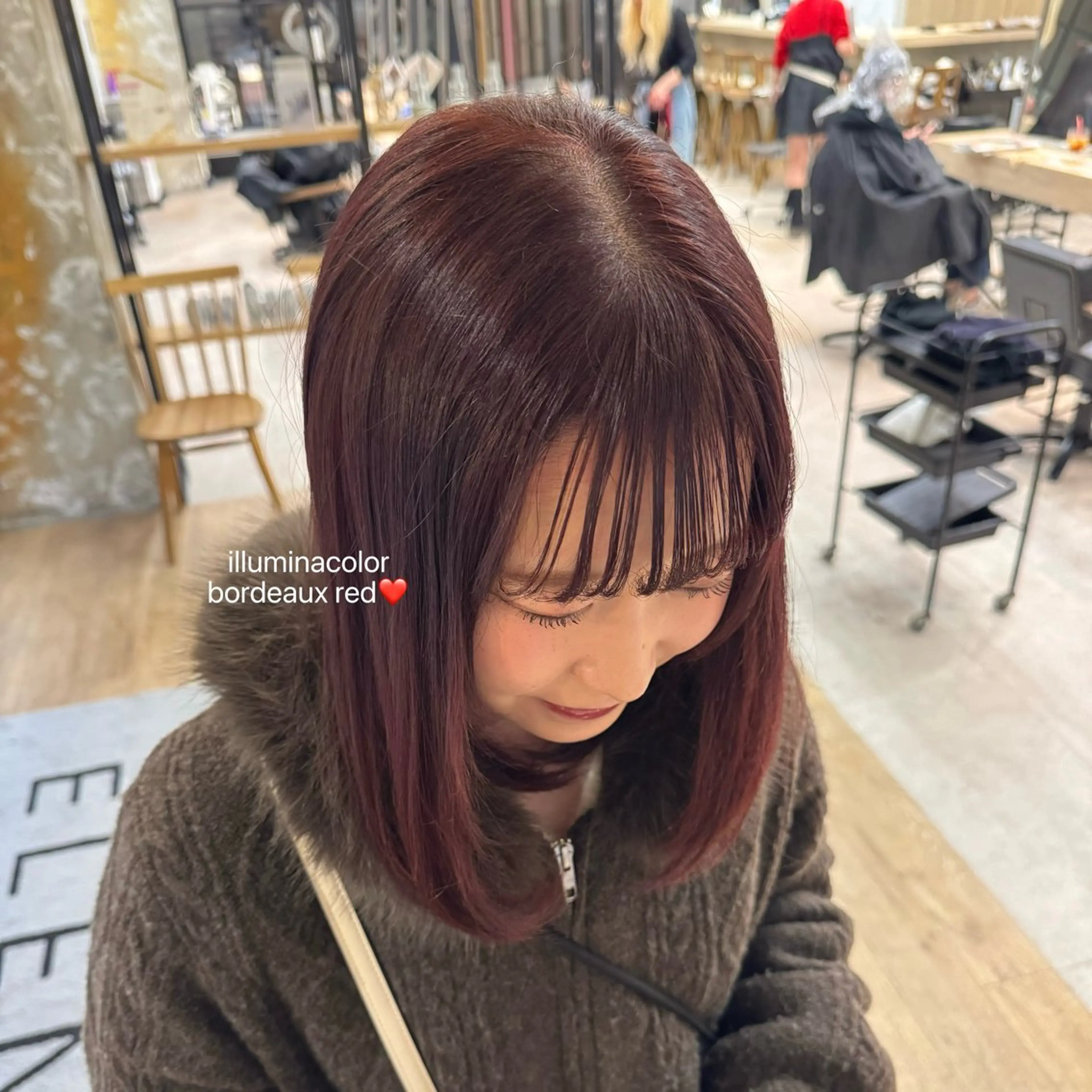 セミロング カラー ボルドーカラー ヘアカラー トリートメント ハイトーン/艶カラー /ケアブリーチ/香音のヘアスタイル