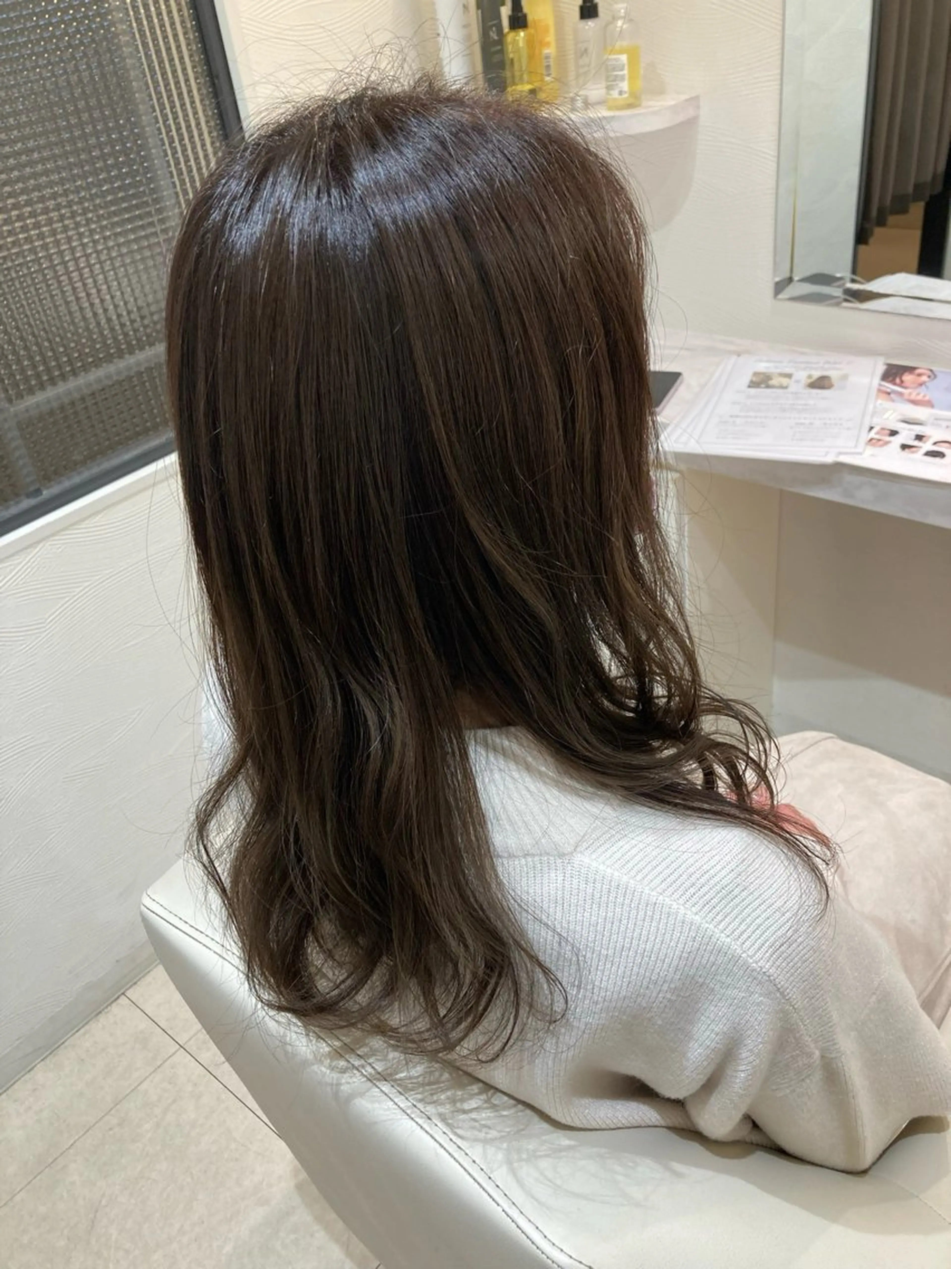 セミロング カット ヘアカラー トリートメント 高藤 美佳のヘアスタイル