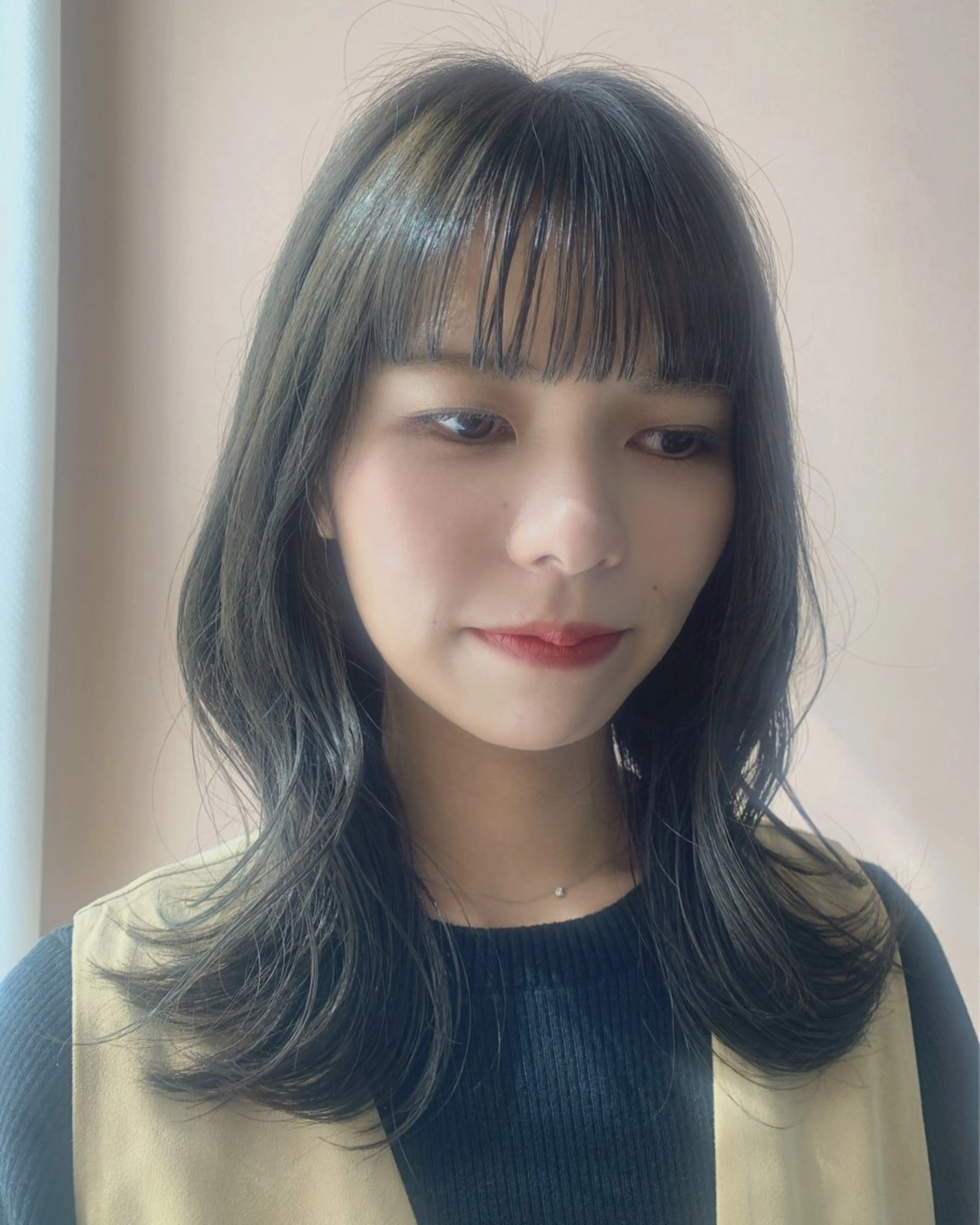 ロング カラー アッシュ 透明感カラー オリーブアッシュ カット ヘアカラー トリートメント hub hair レイヤー/透明感のヘアスタイル