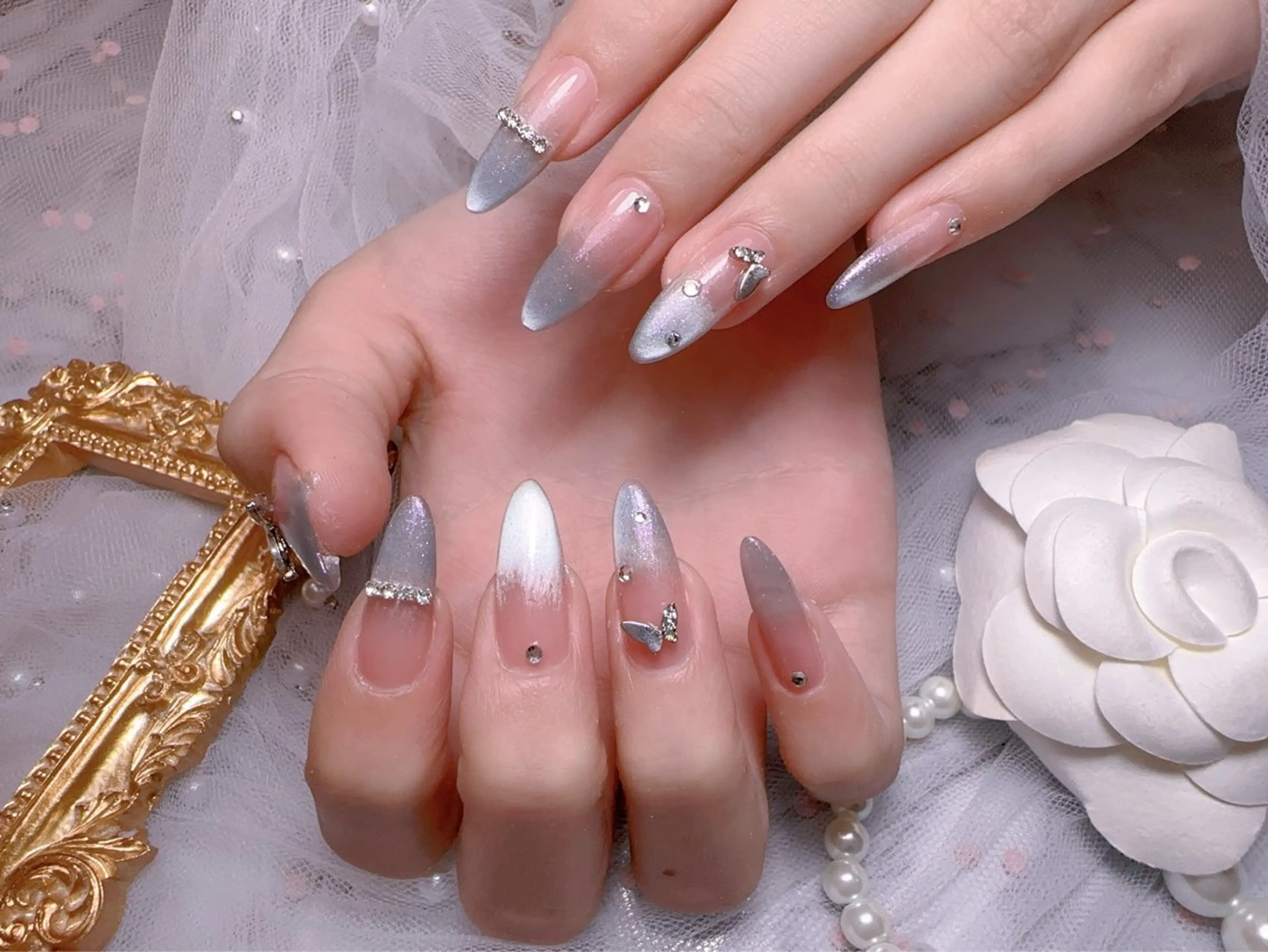 ネイル オーロラネイル フットネイル 韓国ネイル ラメ(グリッター) ラメグラデーション ハンドネイル Belle nail salon 新小岩のネイルデザイン