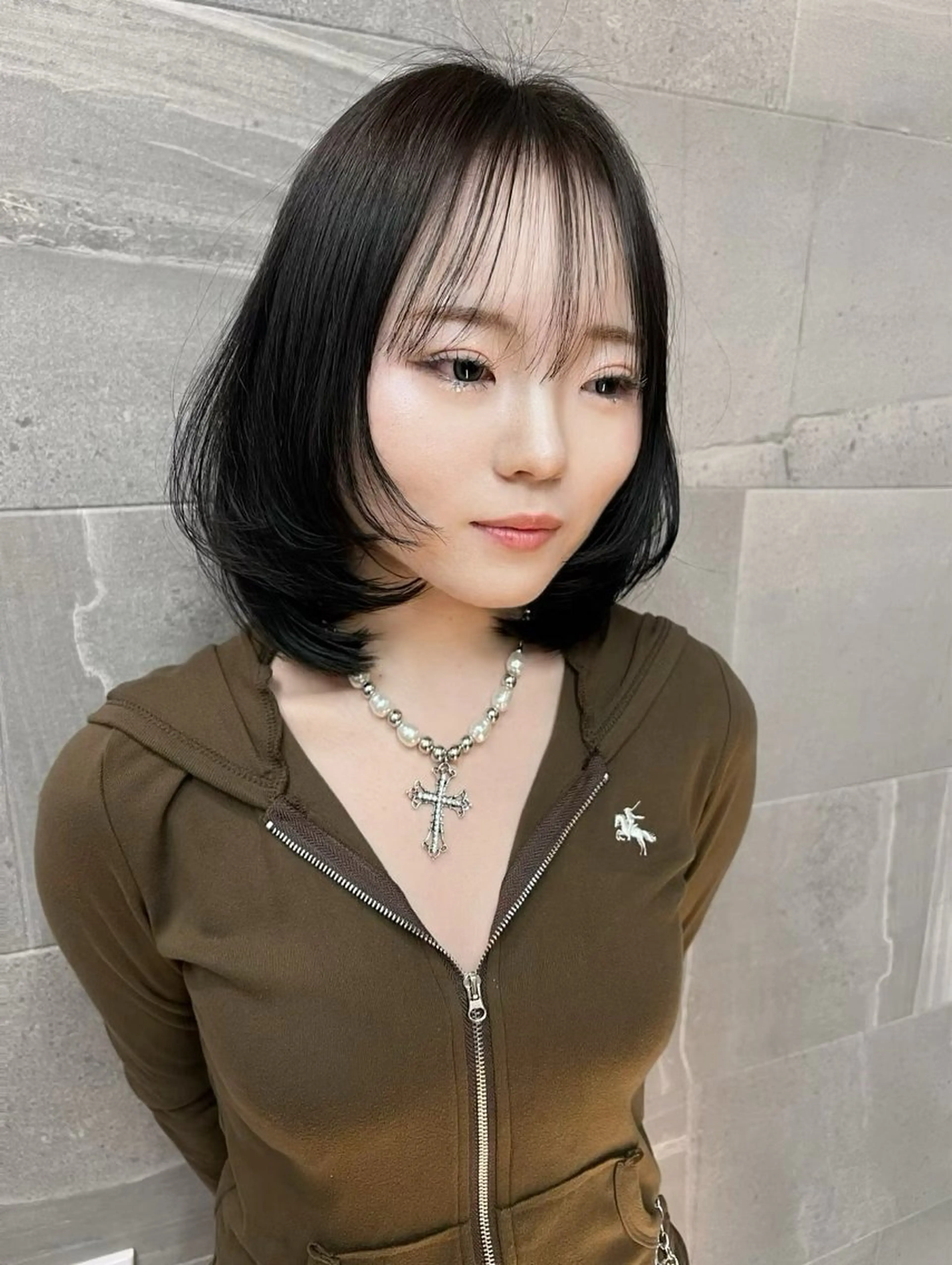 ミディアム レイヤーカット カット トリートメント Omnis所属・山中 欧輔のヘアスタイル