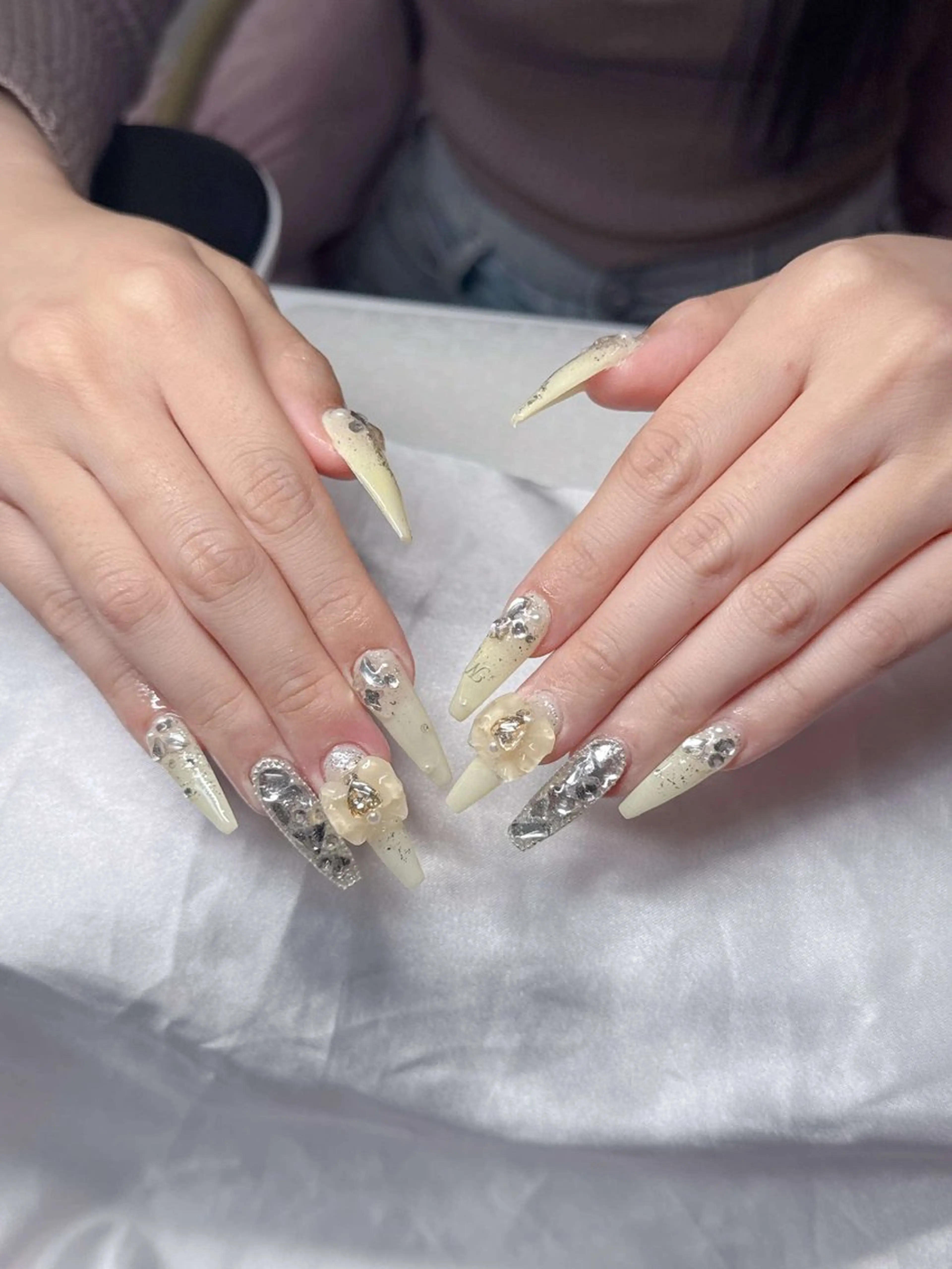 ネイル ハンドネイル Lee Nailsのネイルデザイン