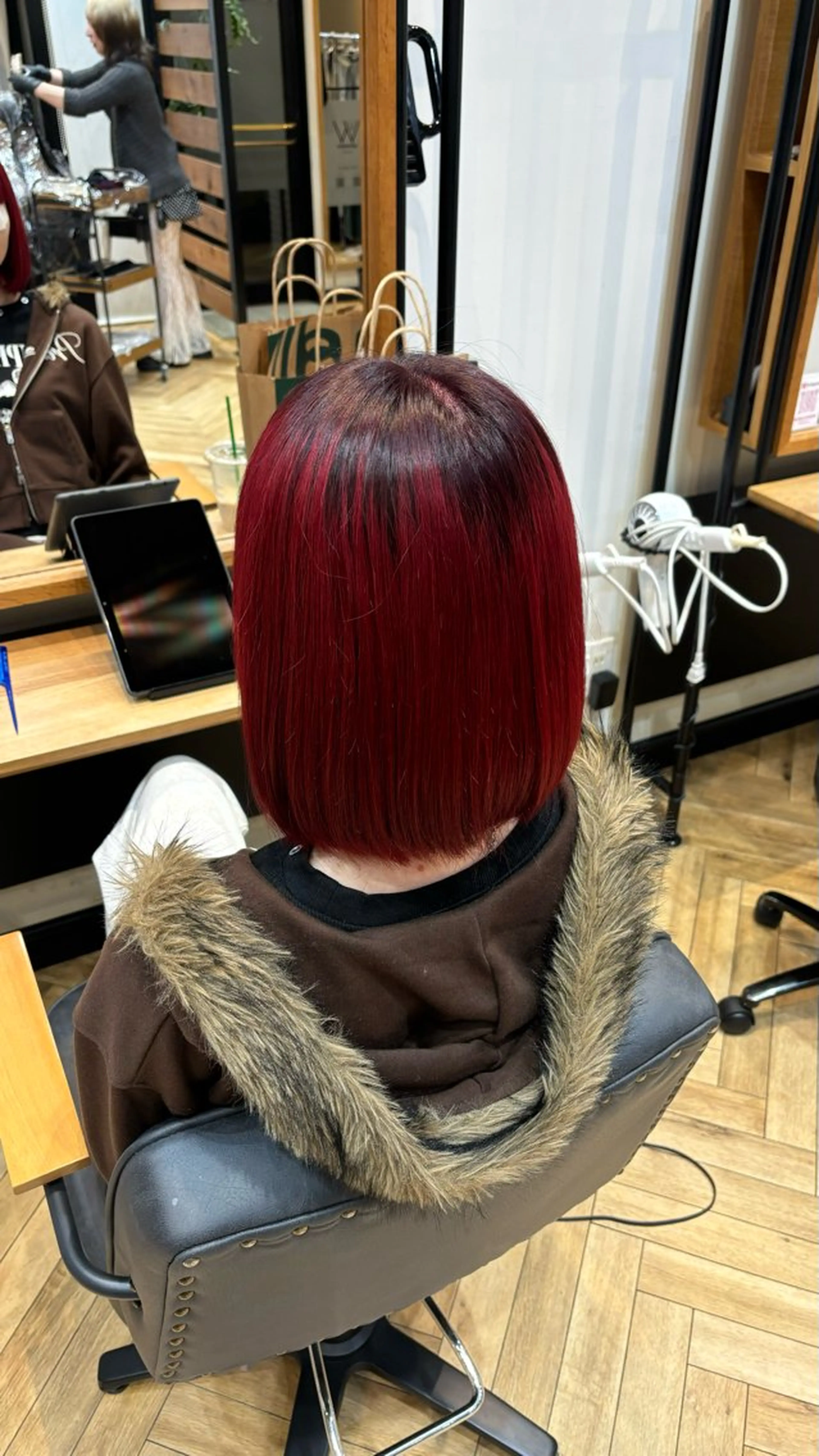 ミディアム カラー レッドカラー ヘアカラー トリートメント Kiara ⭐️のヘアスタイル