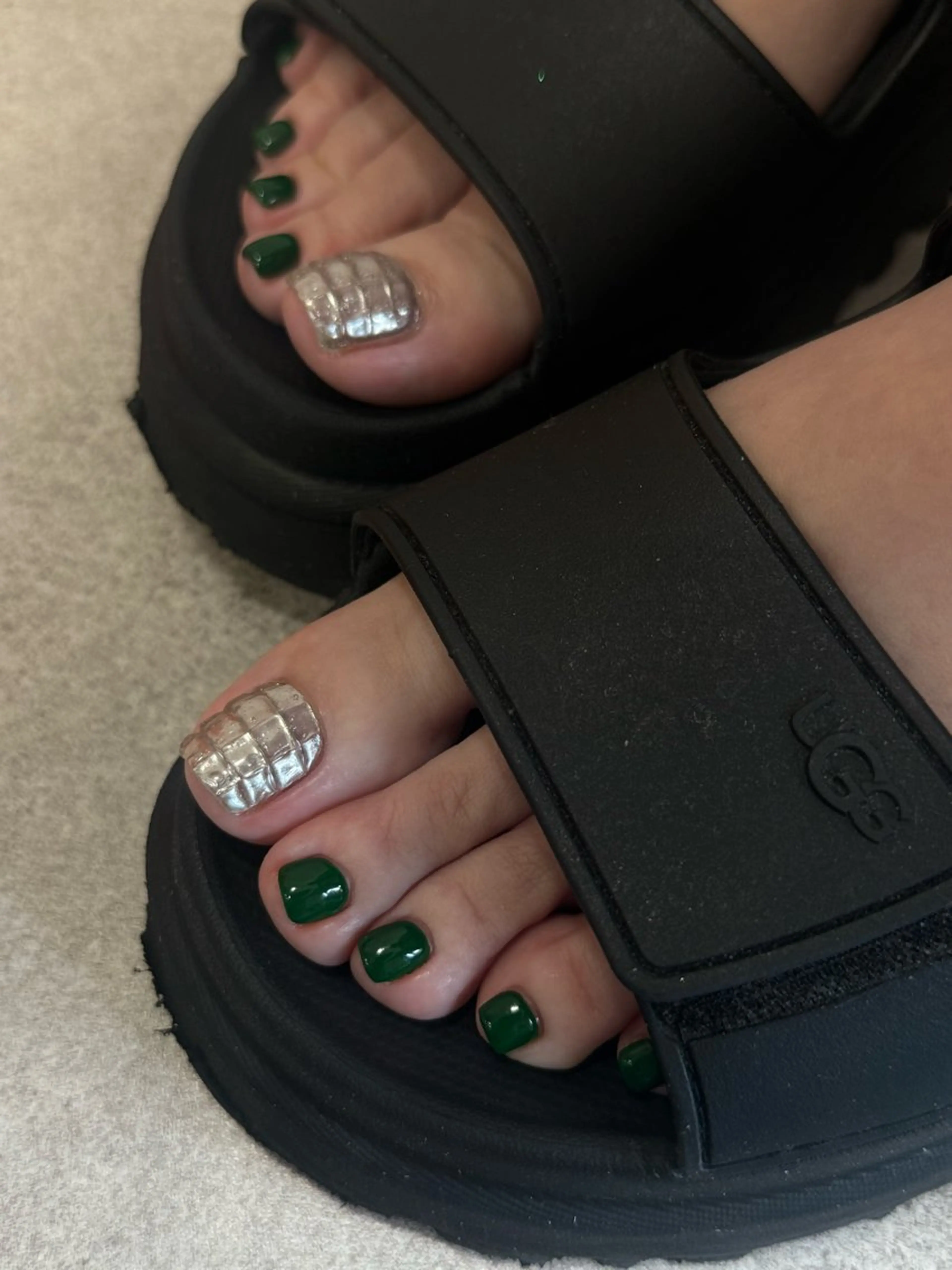 ネイル neouv所属・NEOUV_ mikuのネイルデザイン