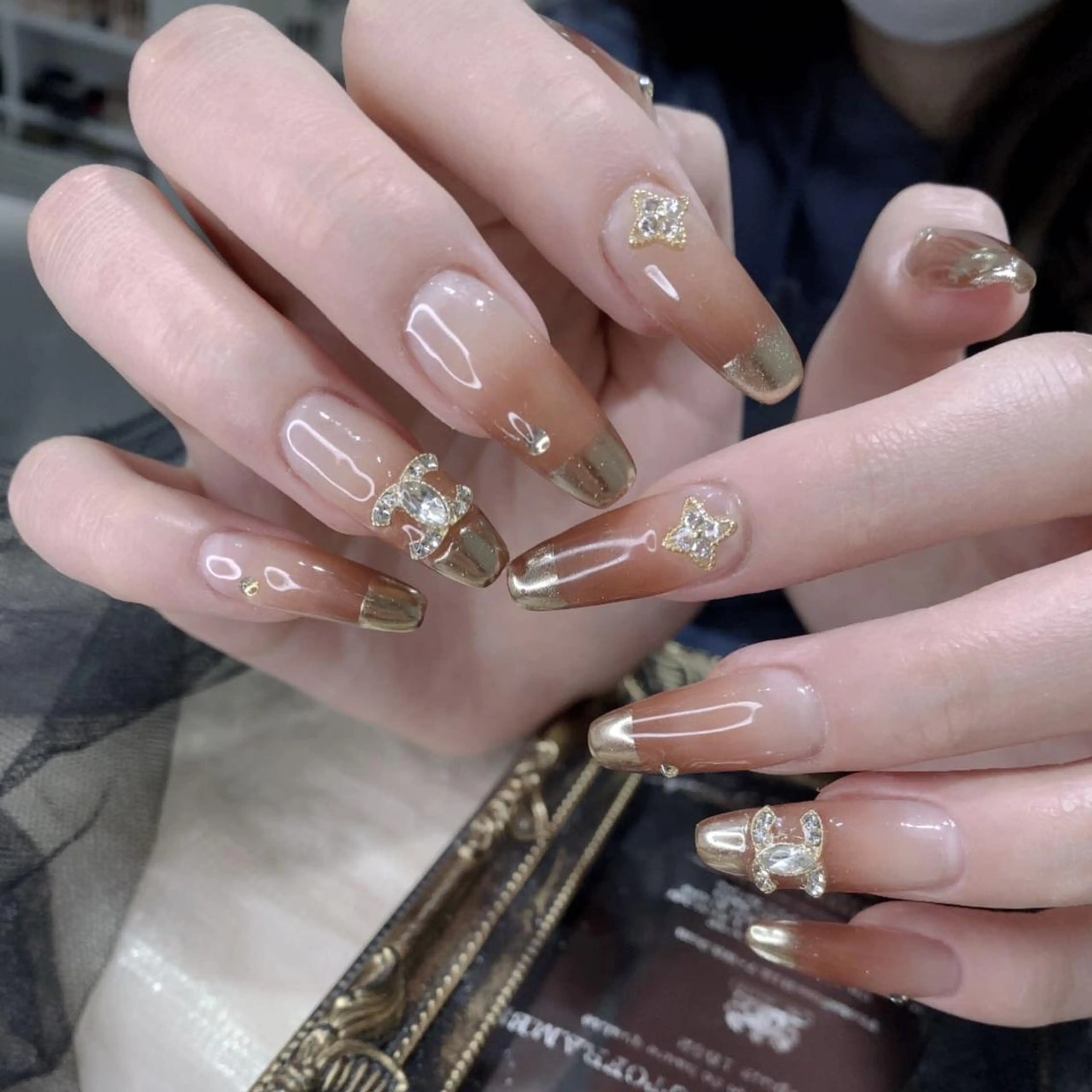 ネイル Queens 榊 まおのネイルデザイン