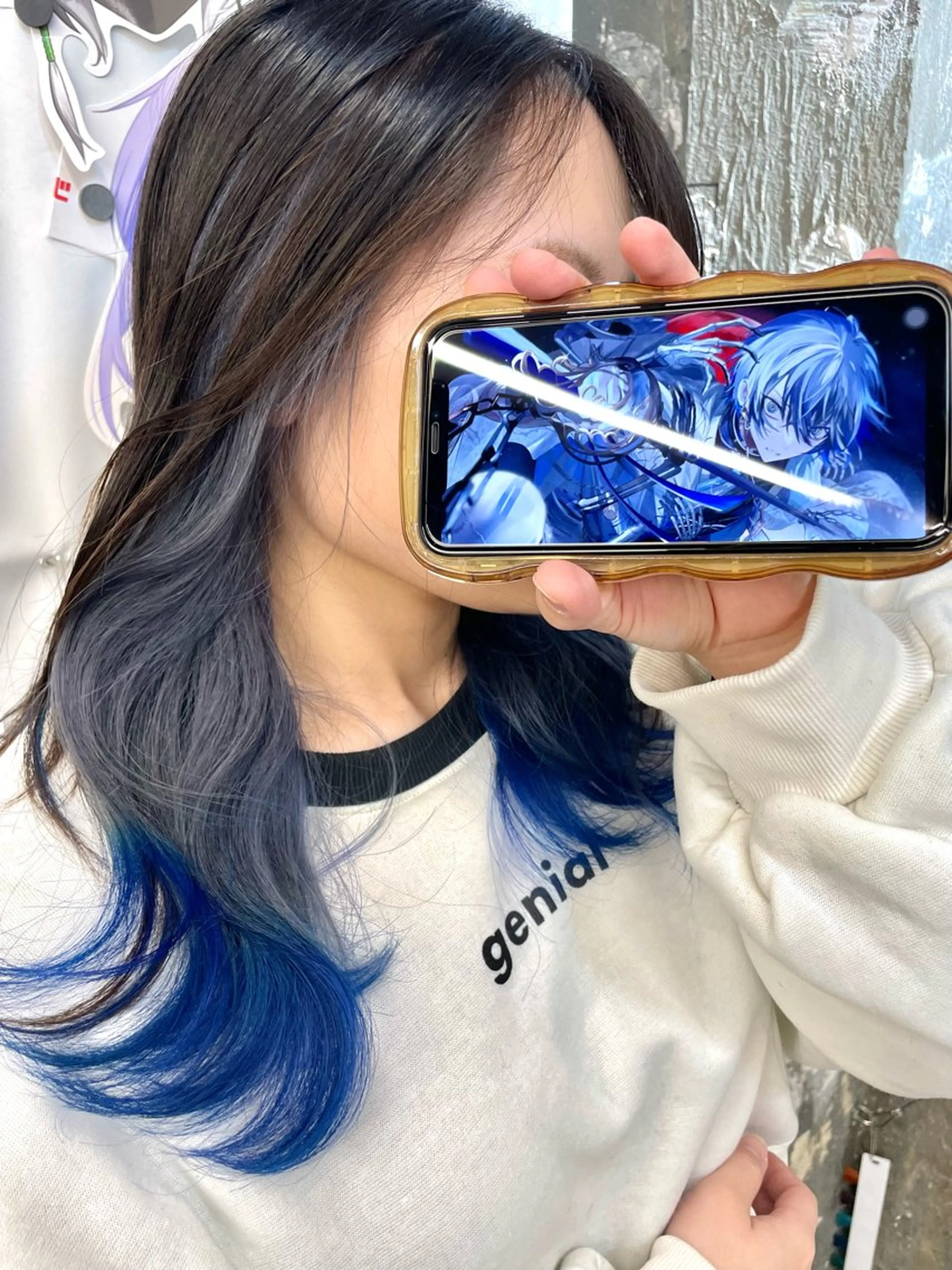 ミディアム カラー ブルーカラー インナーカラー シルバー ヘアカラー インナーカラー/推し ウルフ/アニメカラーのヘアスタイル