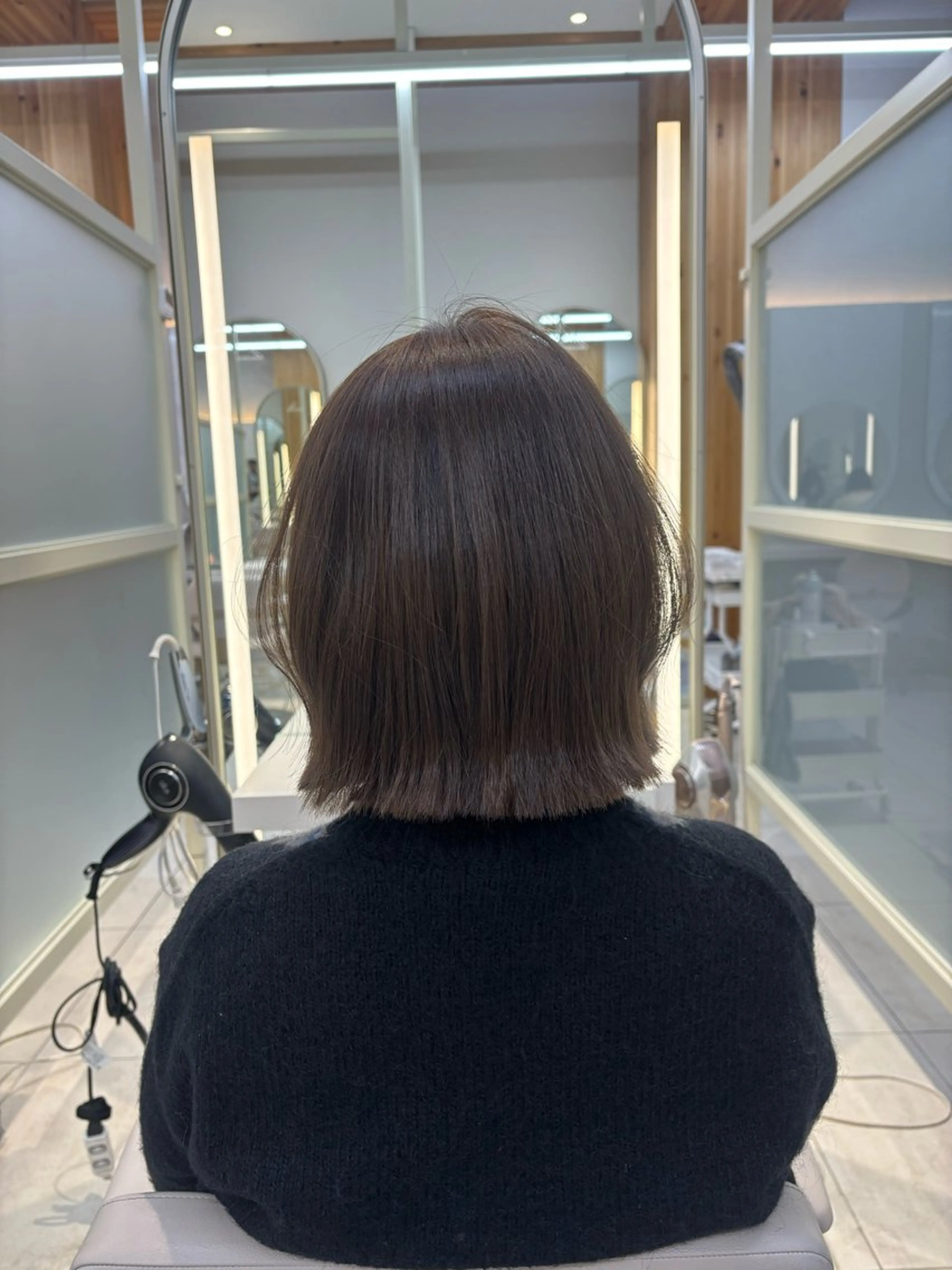 ショート カット かなこ／レイヤー ／透明感カラーのヘアスタイル