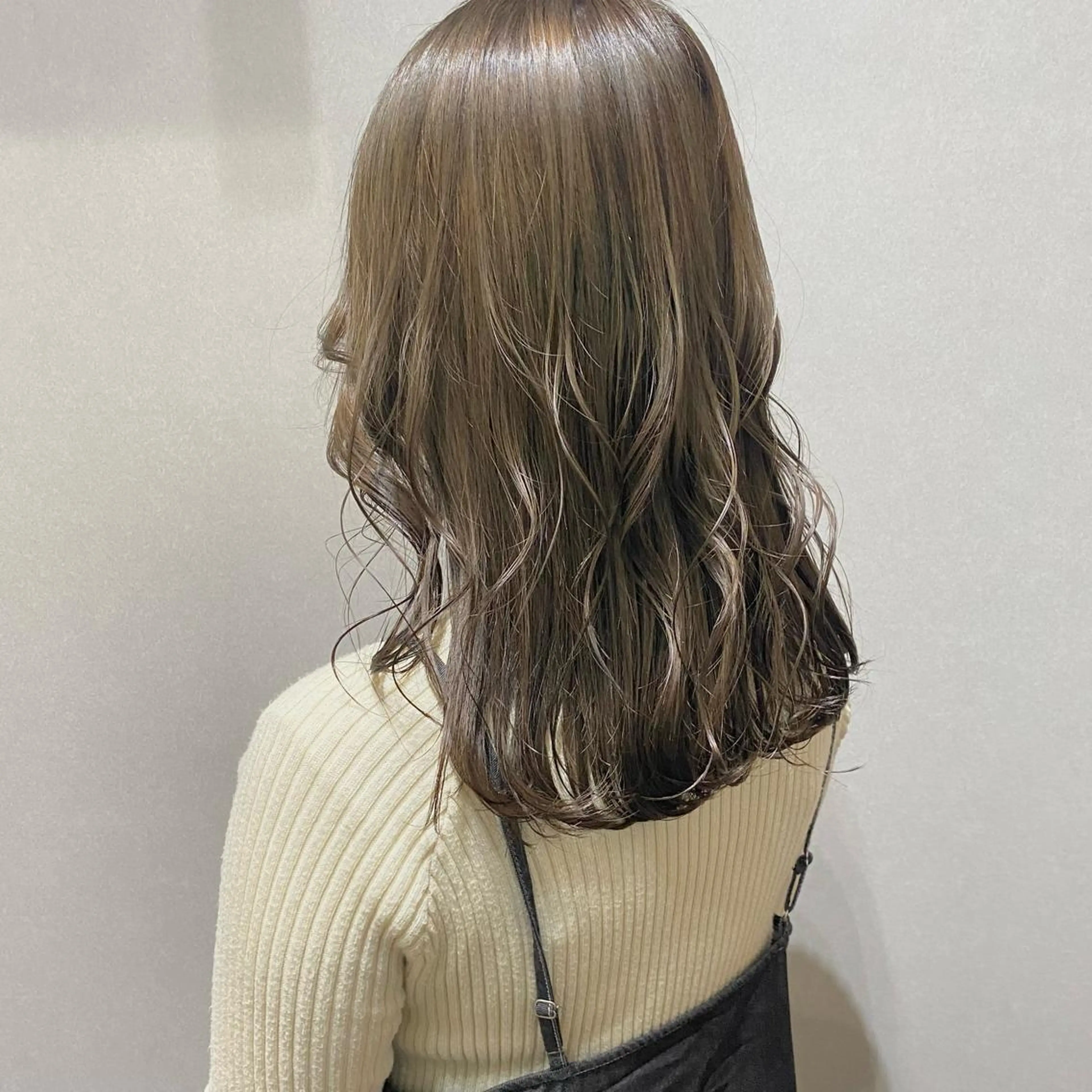 ロング カラー otoha✳︎ くすみカラーのヘアスタイル